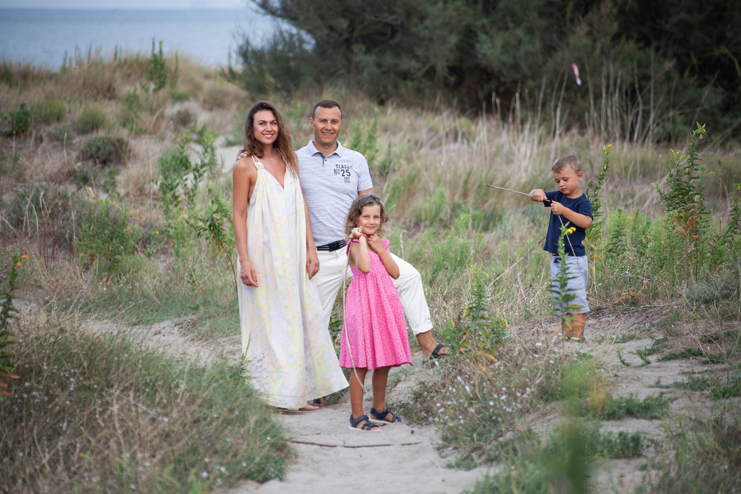 Family of Julia and Eugen. Nina Janeckova Photographer and Videographer in Bodensee Ravensburg