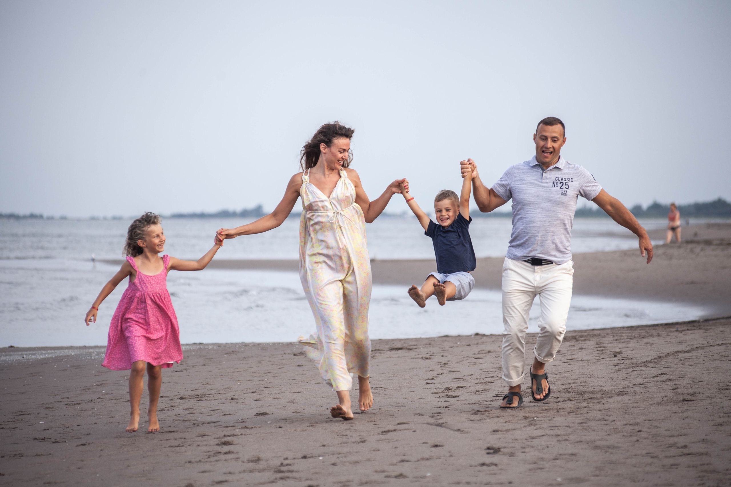 Family of Julia and Eugen. Nina Janeckova Photographer and Videographer in Bodensee Ravensburg