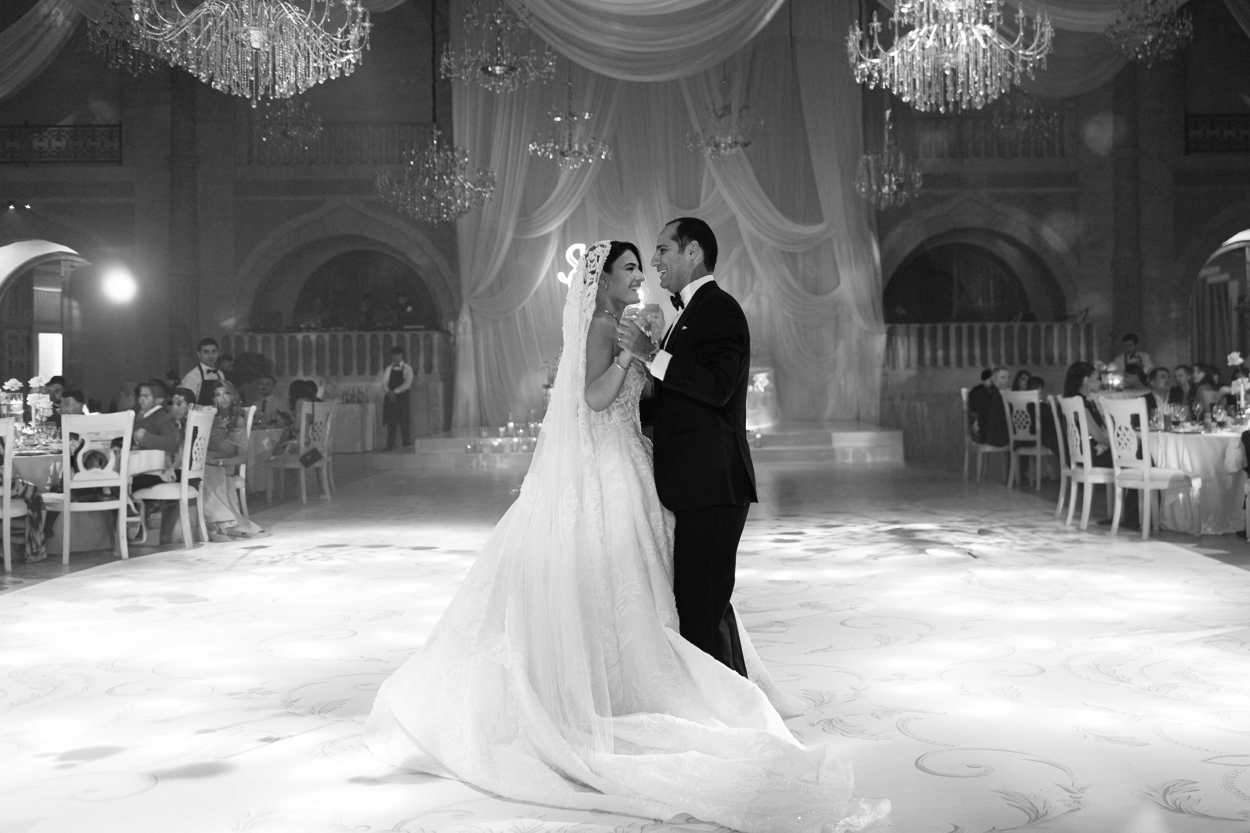 SIYAVUSH&FARIDA. Wedding&Event photographer Ismail Rzayev in Baku