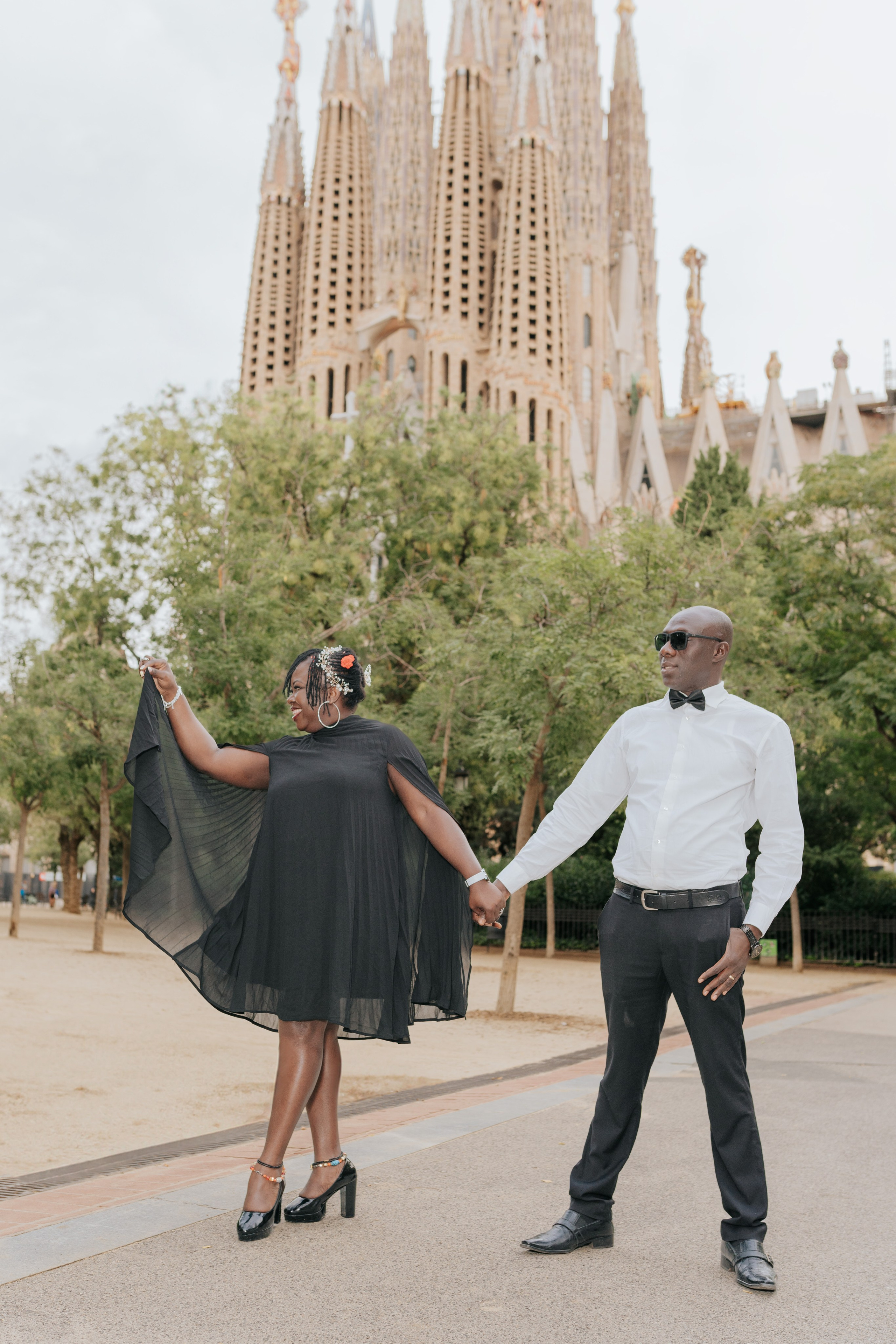 Barcelona Couples Photoshoot Ideas — Photographer in Barcelona, Spain