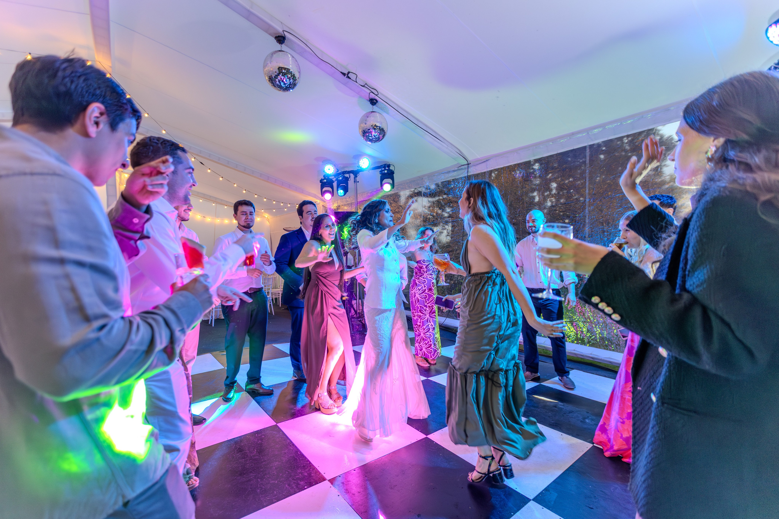 Javiera y Diego. Dinka & Emilio - El arte de preservar lo que no se repite