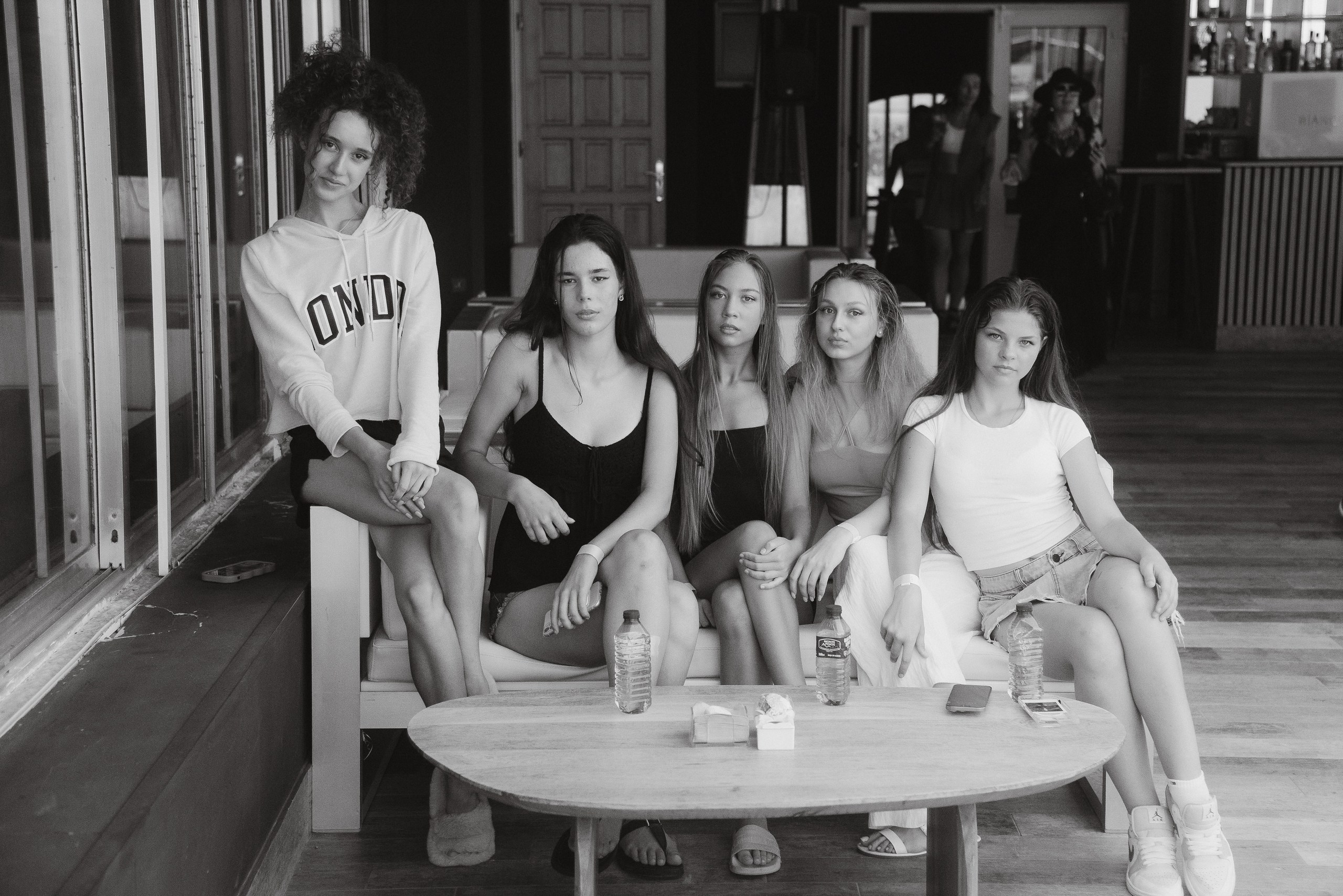 Preparación del backstage de una marca en un desfile de moda en Torrevieja — Fotógrafo de backstage Andrey Lukovnikov