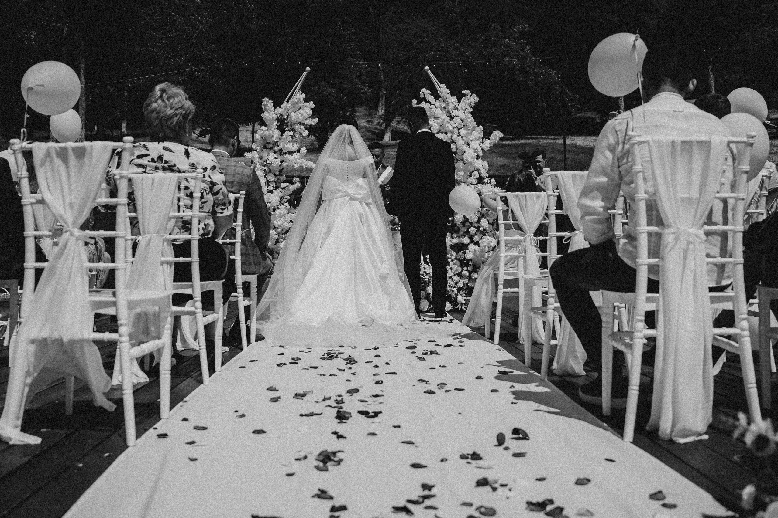 Minodora & Claudiu. Dragosbaciuartphotographer