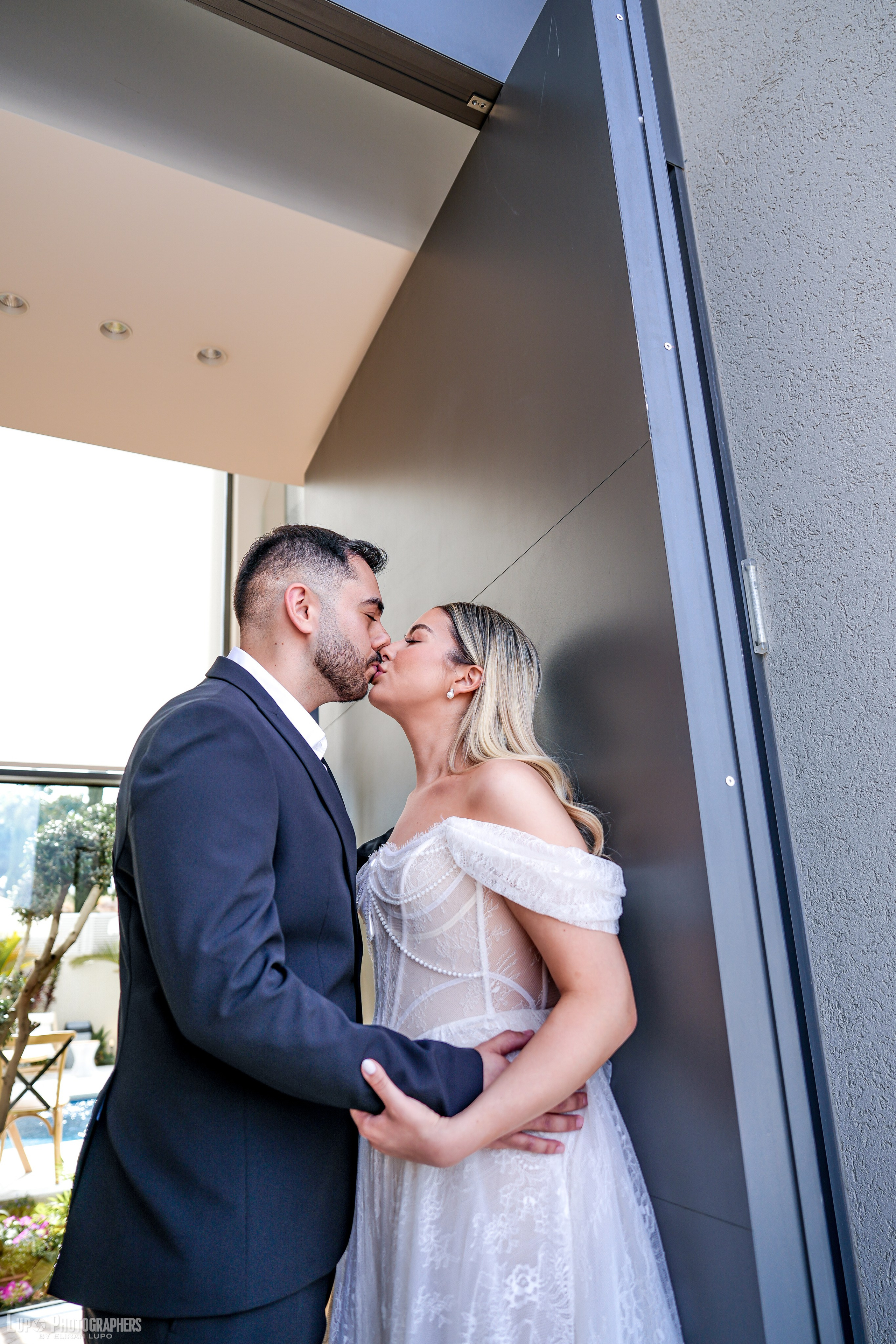 Tevel & Elad. לופו צלמים — צילום חתונות ואירועים