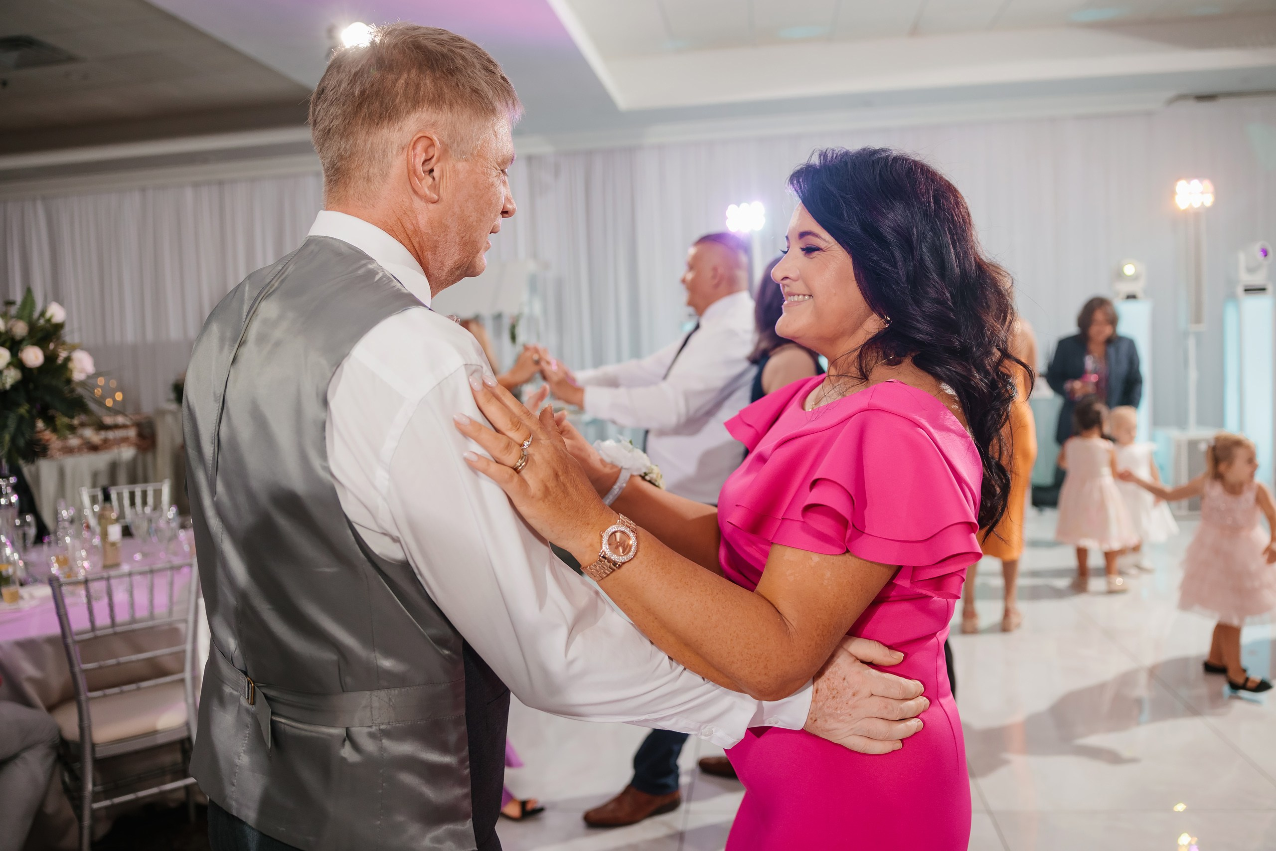 31.08.2024 Wedding. Wedding family event photographer in Chicago Nick Yushevich