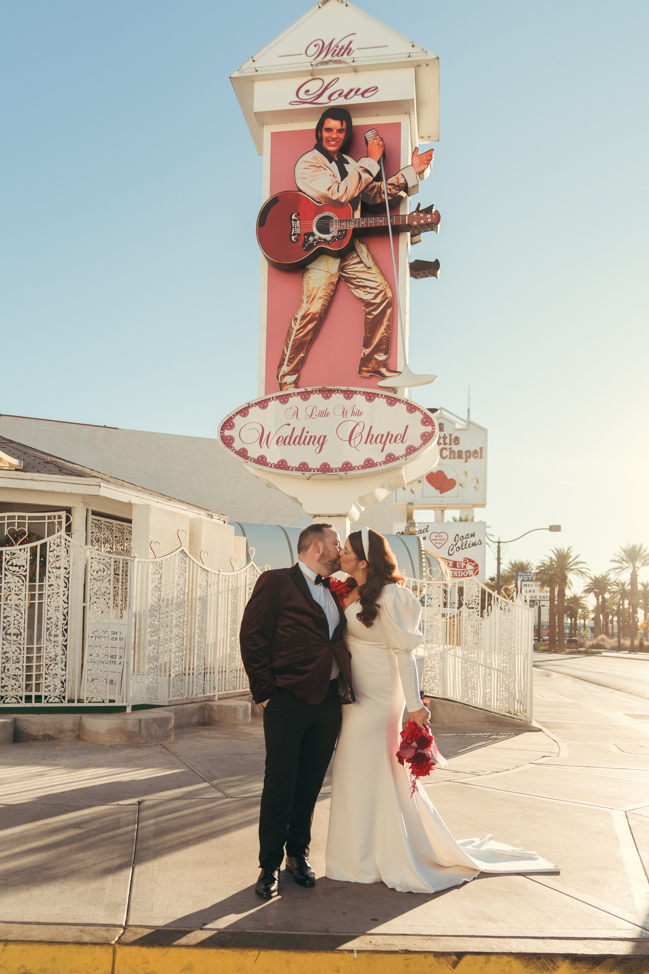 Amy&John. Wedding & elopement photographer Viktoriya Kravtsov. Las Vegas