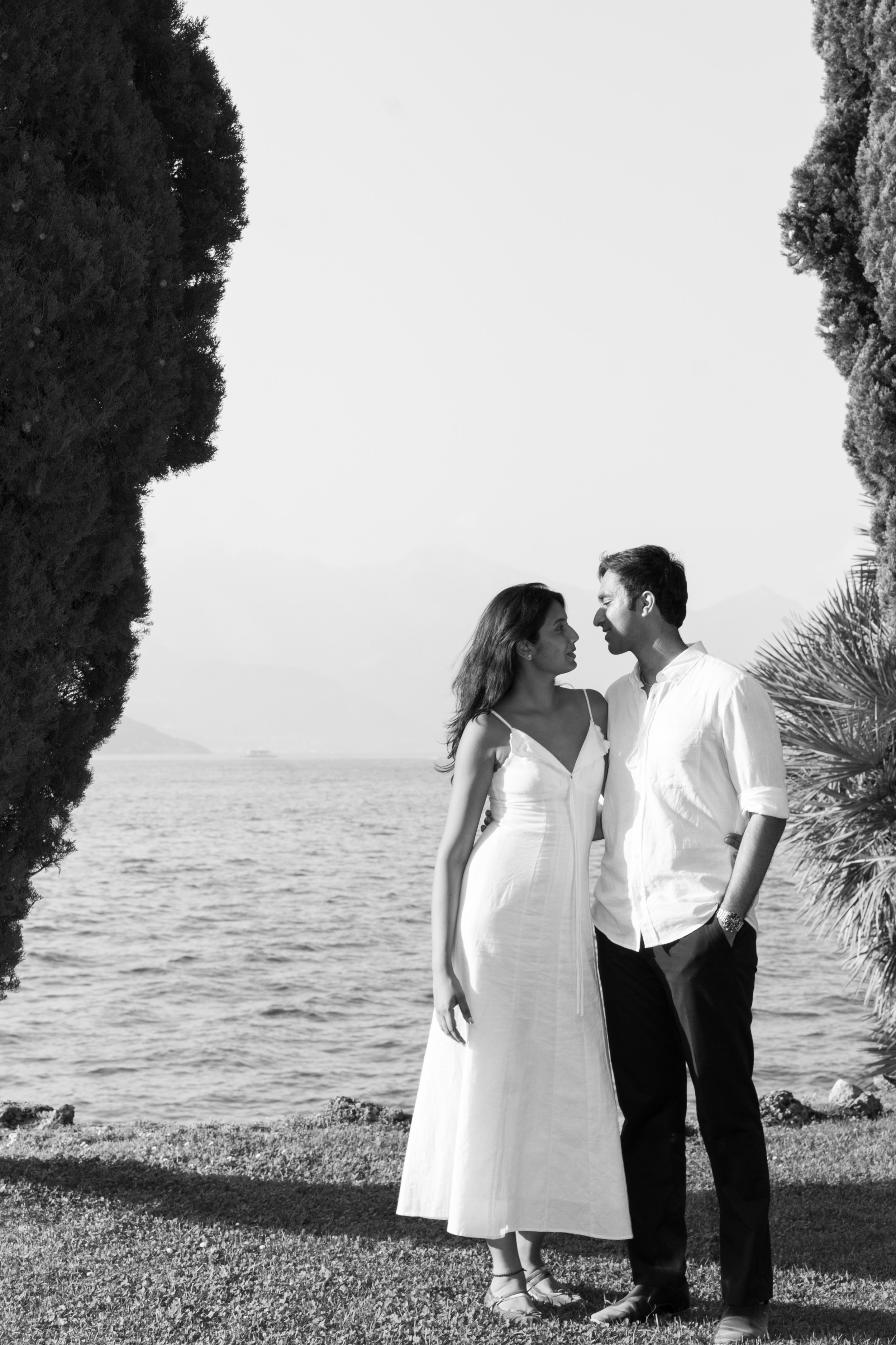 Secret Proposal at Villa Melzi, Lake Como. Lake Como Proposal Photographer | Surprise Proposals & Engagements