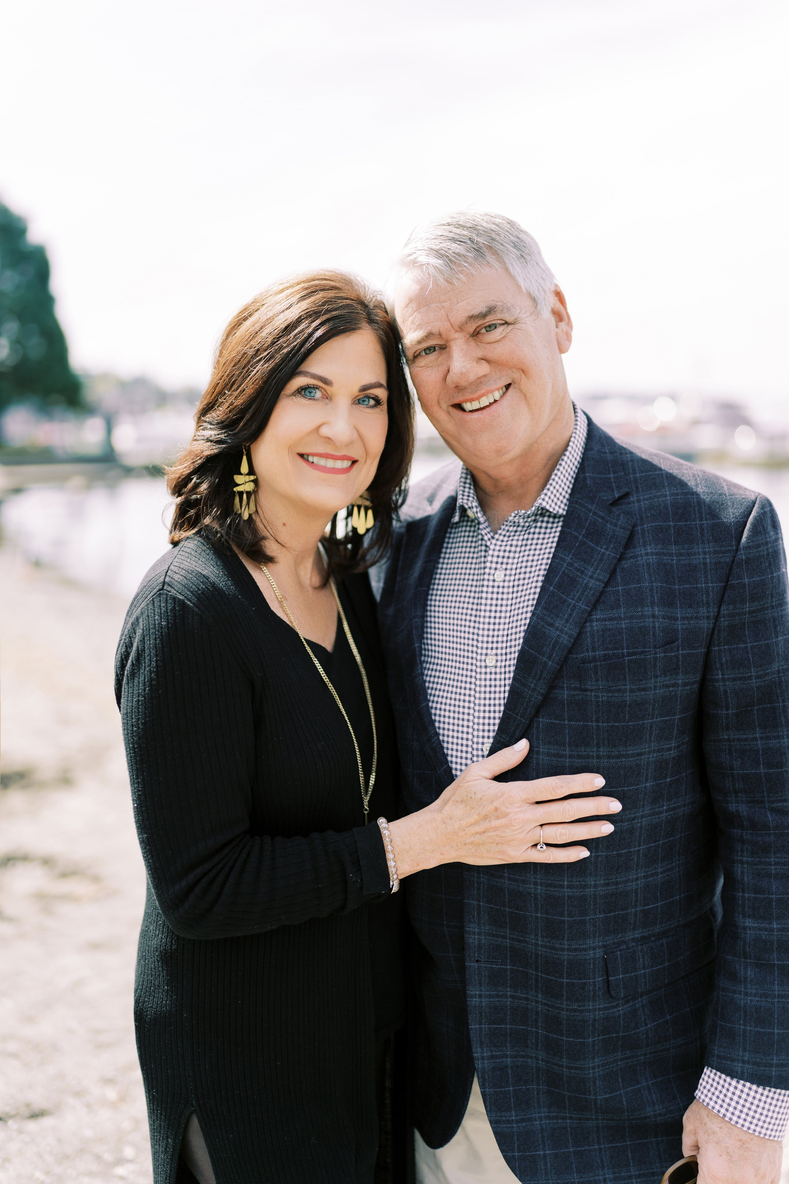 Engagement photo shoot Jake & Caroline / May 2024. Marina Park|Kirkland, WA. EVAN ARISTOV WEDDING PHOTOGRAPHY — Seattle Wedding Photographer