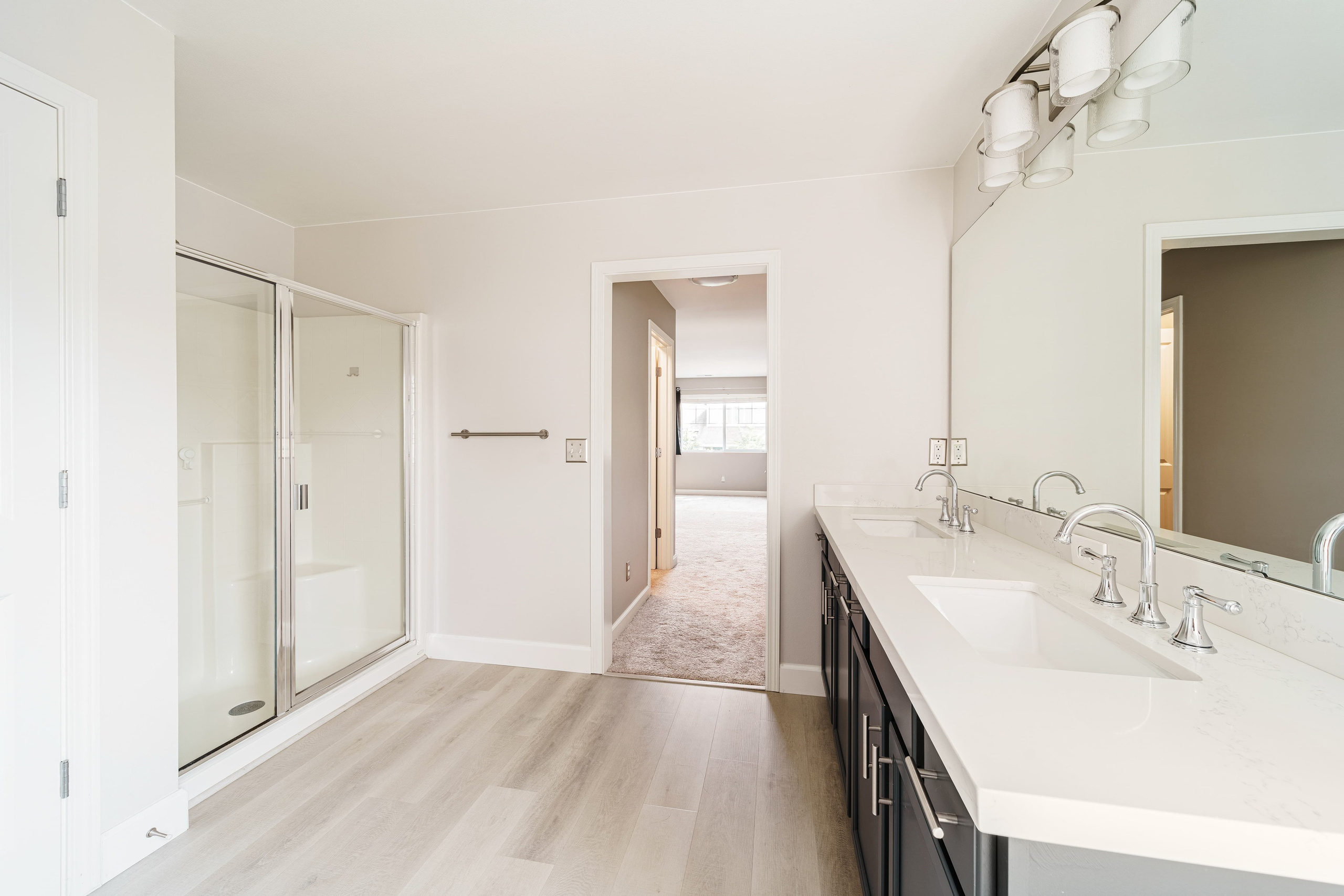 Real Estate photography. Washington state. EVAN ARISTOV WEDDING PHOTOGRAPHY — Seattle Wedding Photographer