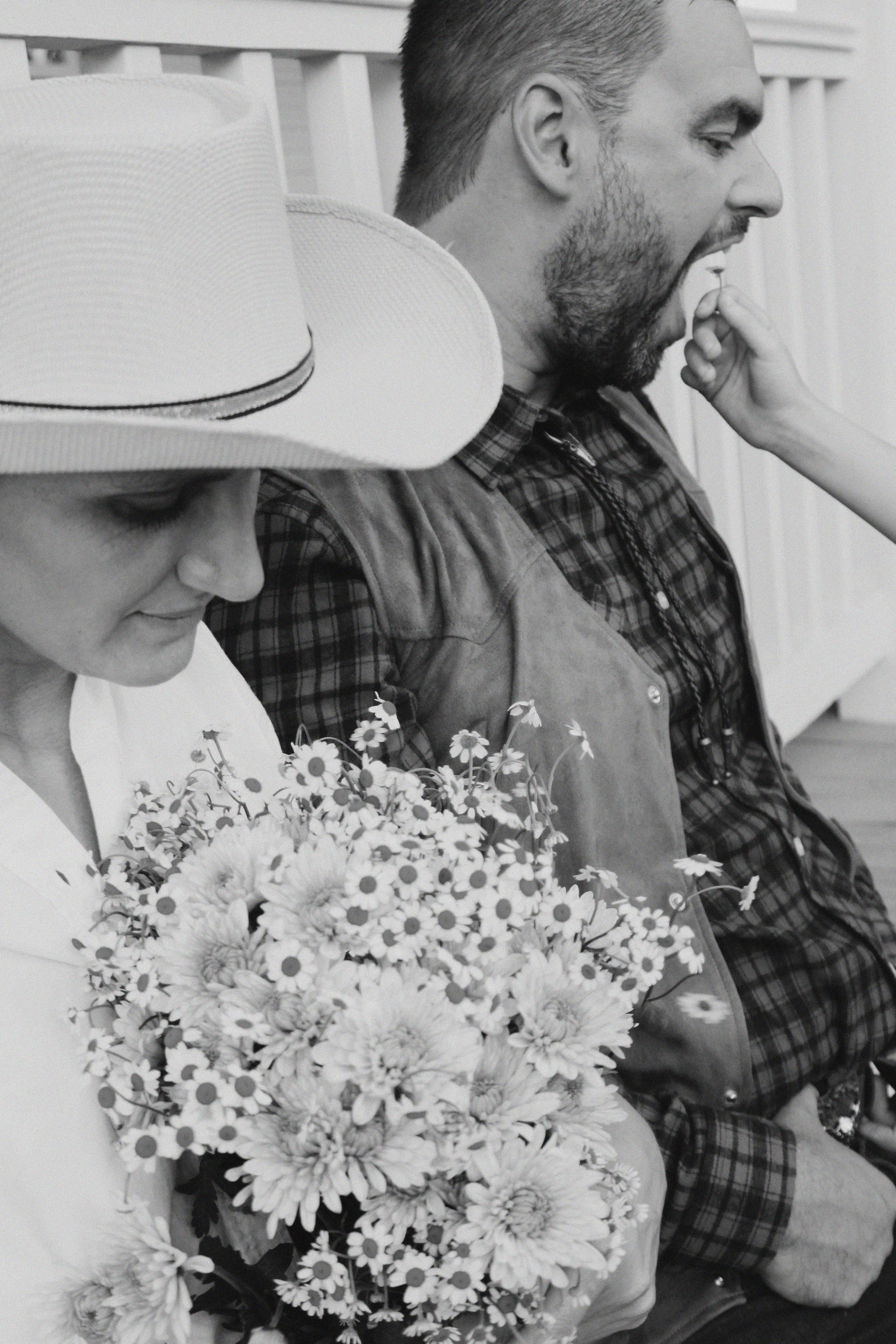Texas Countryside Family Photoshoot in Cowboy Style. Lana Petrychenko — Portrait & Family Photographer. Valencia, Spain