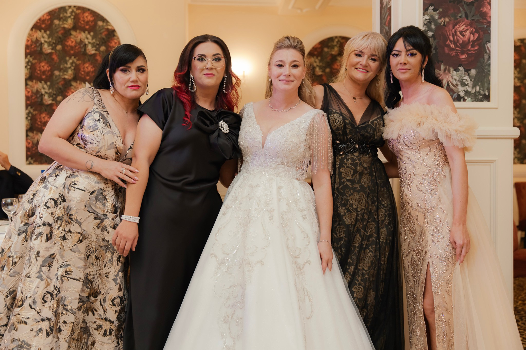 Mihai & Oana. Servicii foto-video profesionale, pentru momente de neuitat