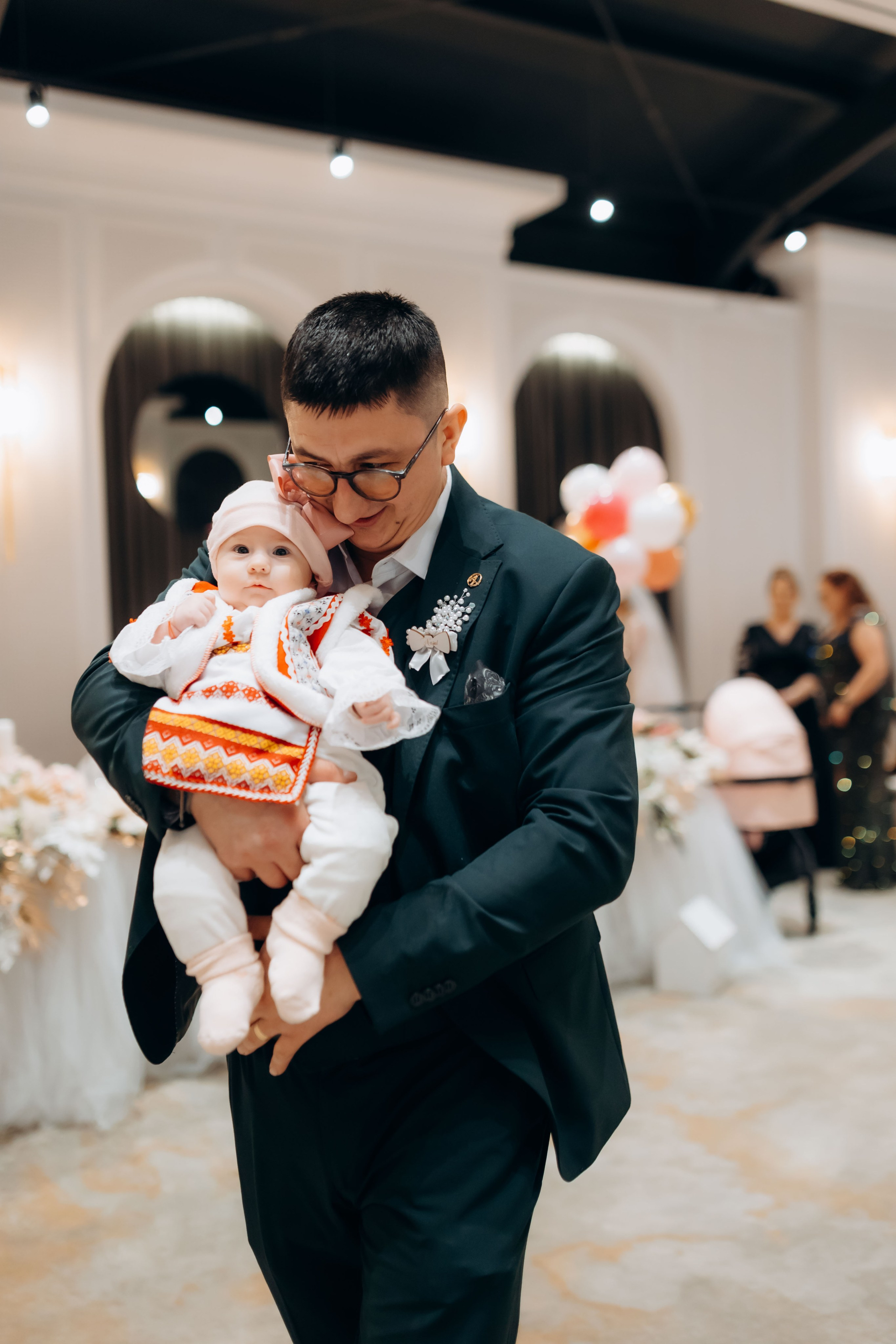 Povestea voastră, regizată de noi |Cristi Turculet Videograf Nuntă Suceava | wedding highlight. Servicii foto-video profesionale, pentru momente de neuitat