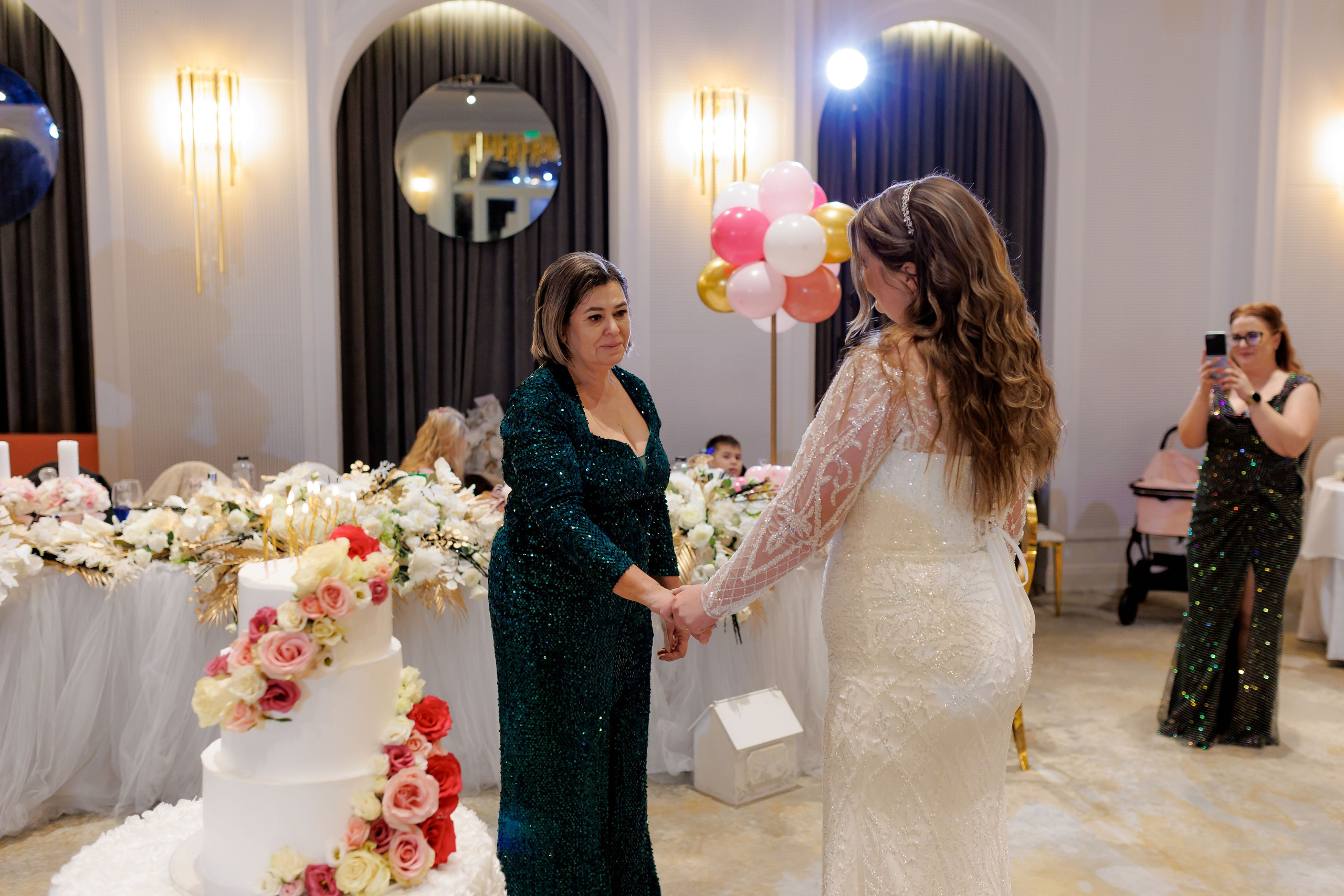 Povestea voastră, regizată de noi |Cristi Turculet Videograf Nuntă Suceava | wedding highlight. Servicii foto-video profesionale, pentru momente de neuitat