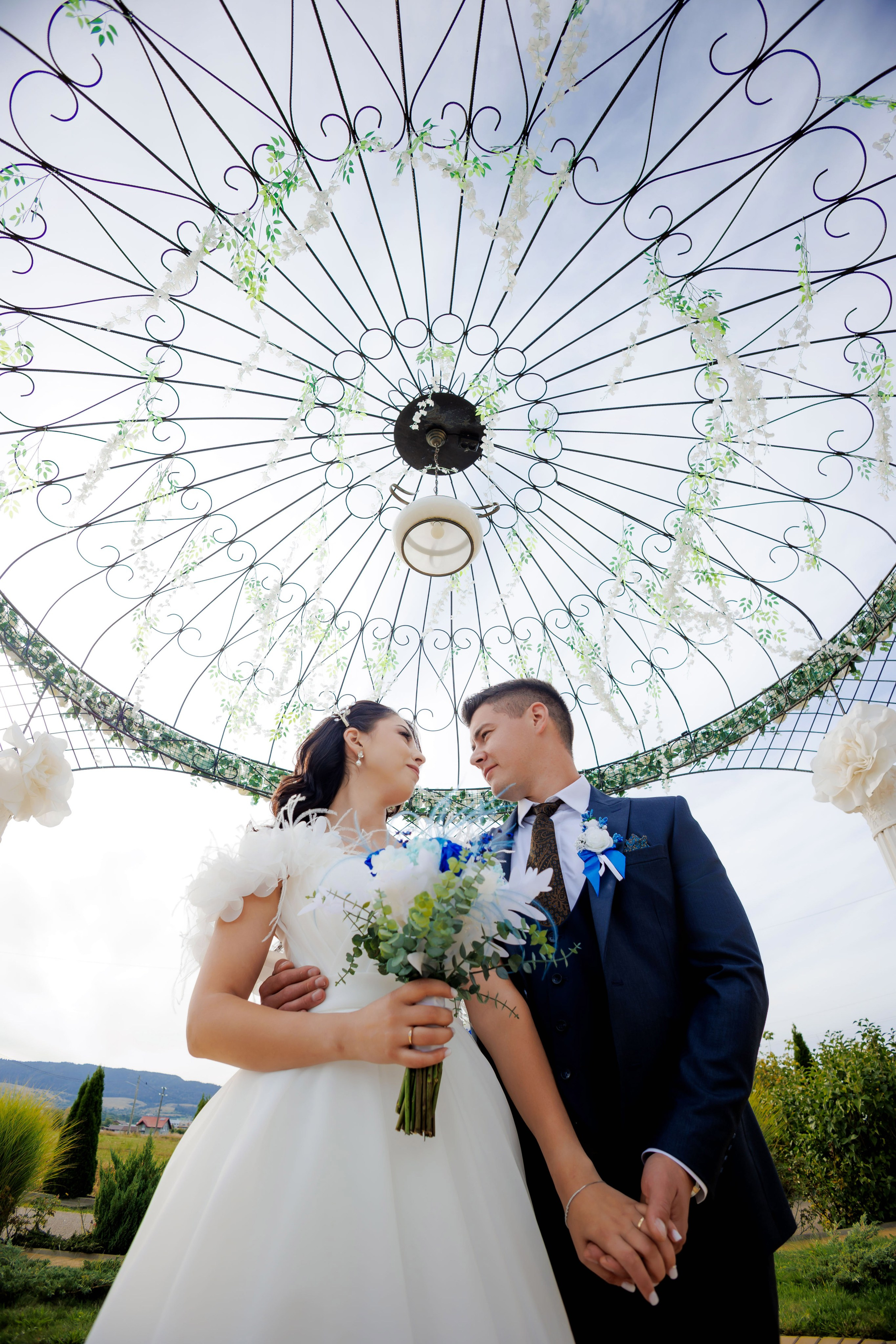 Loredana & Emilian – Ziua Nunții | Videografie - fotografie Botez Suceava, Iași, Botoșani. Servicii foto-video profesionale, pentru momente de neuitat