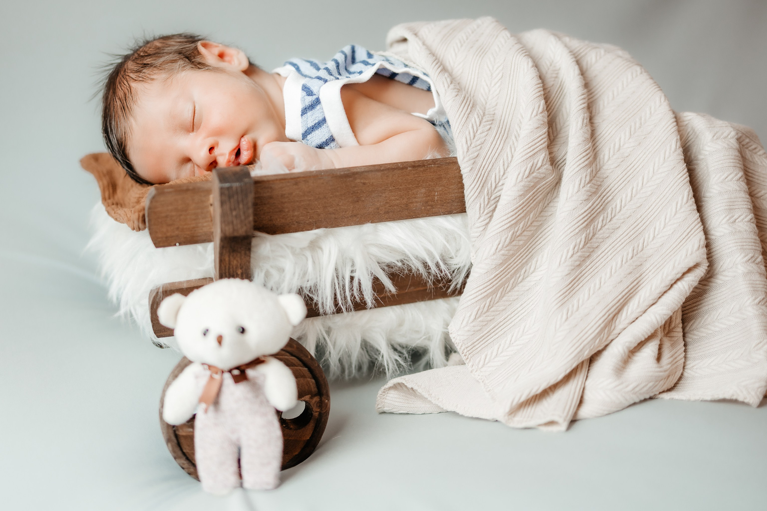 Micul marinar. FotoACTIV.ro - Imaginea ta contează