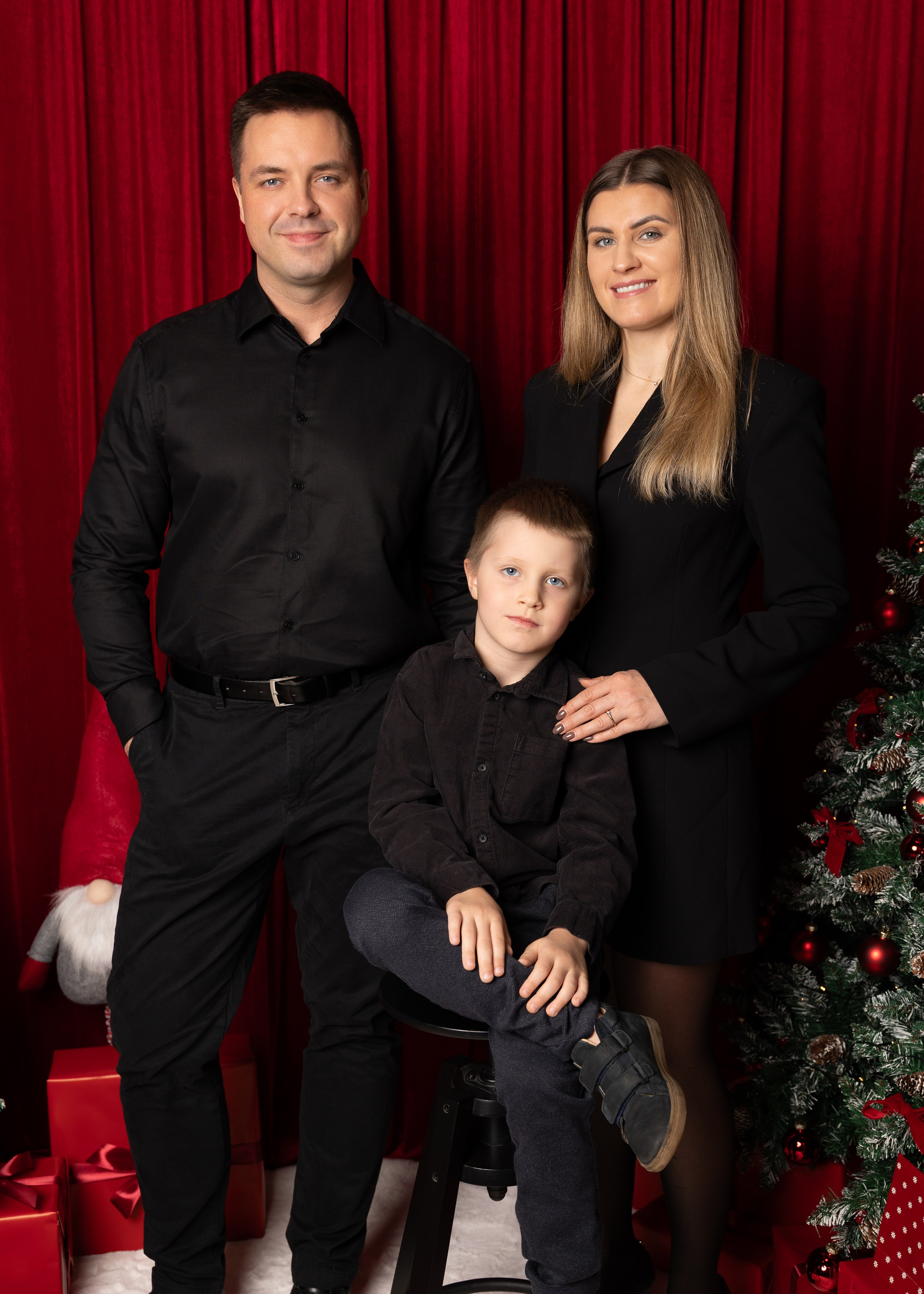 Portretu izlase. Sajūtu un mirkļu fotogrāfs no Rīgas, Mārtiņš Babris