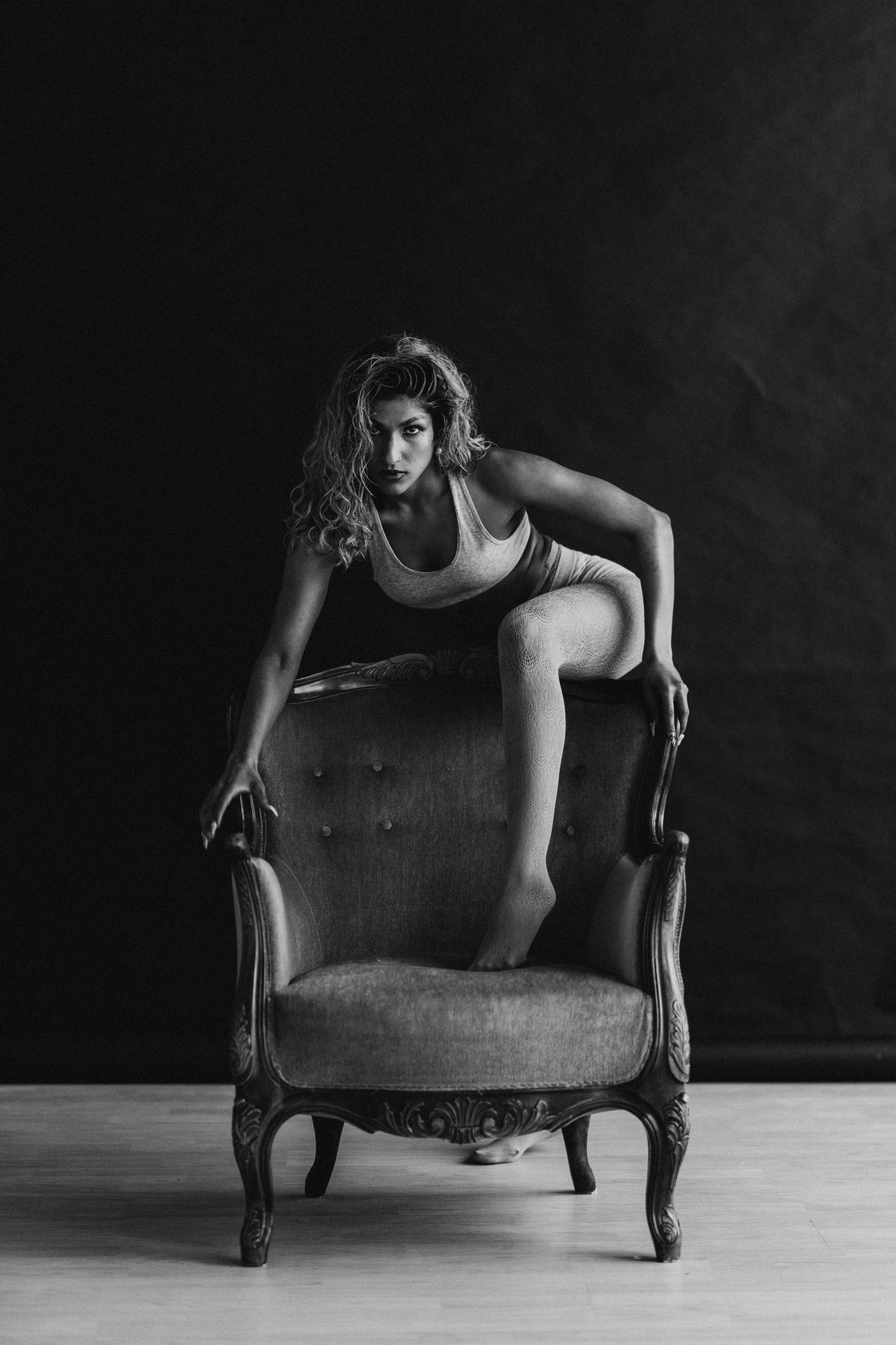 DANCERS. Victoria Olonen – Cinematic Portrait Artist | Helsinki & Europe