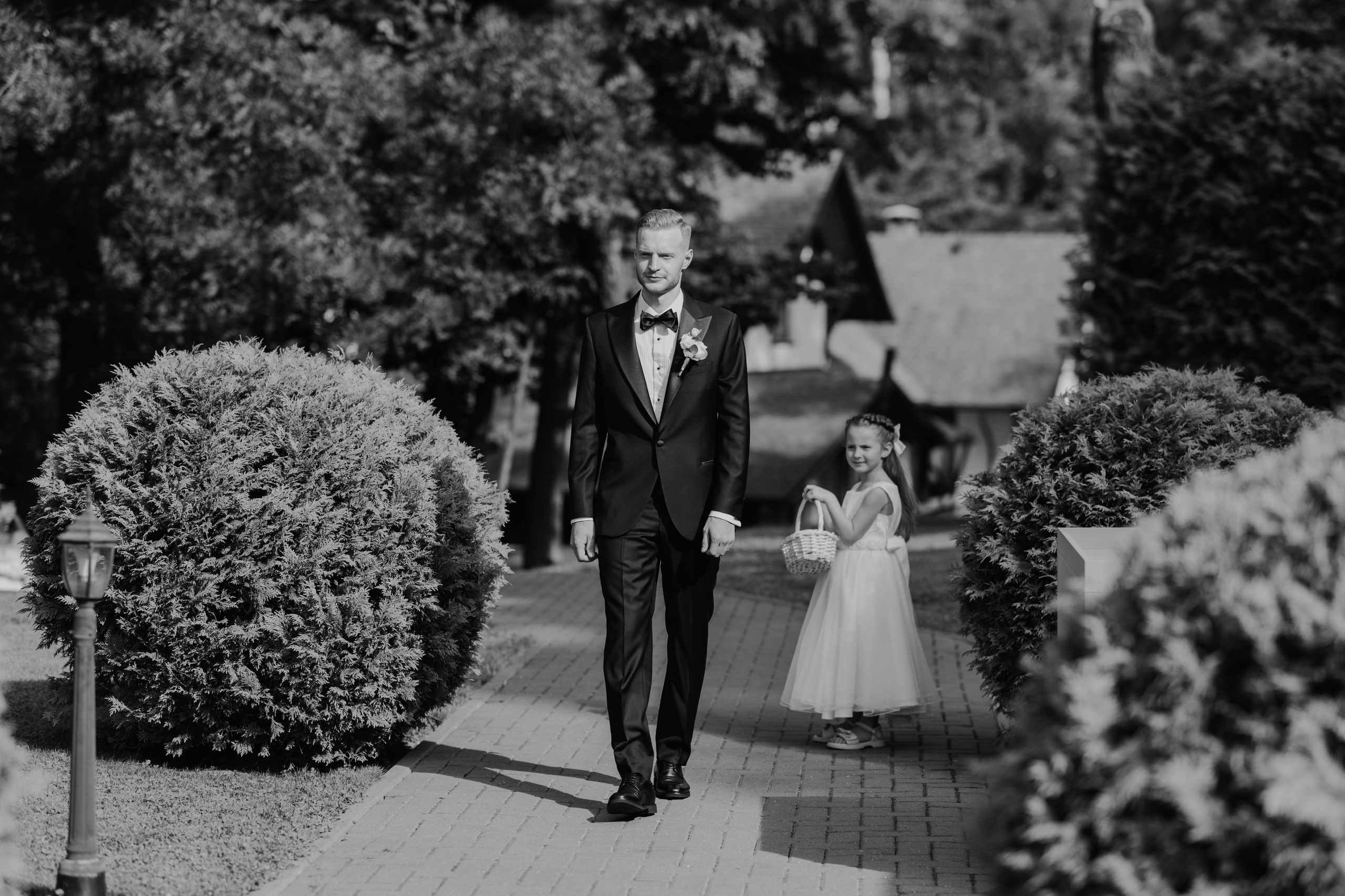 Corina & Dumitru. Main