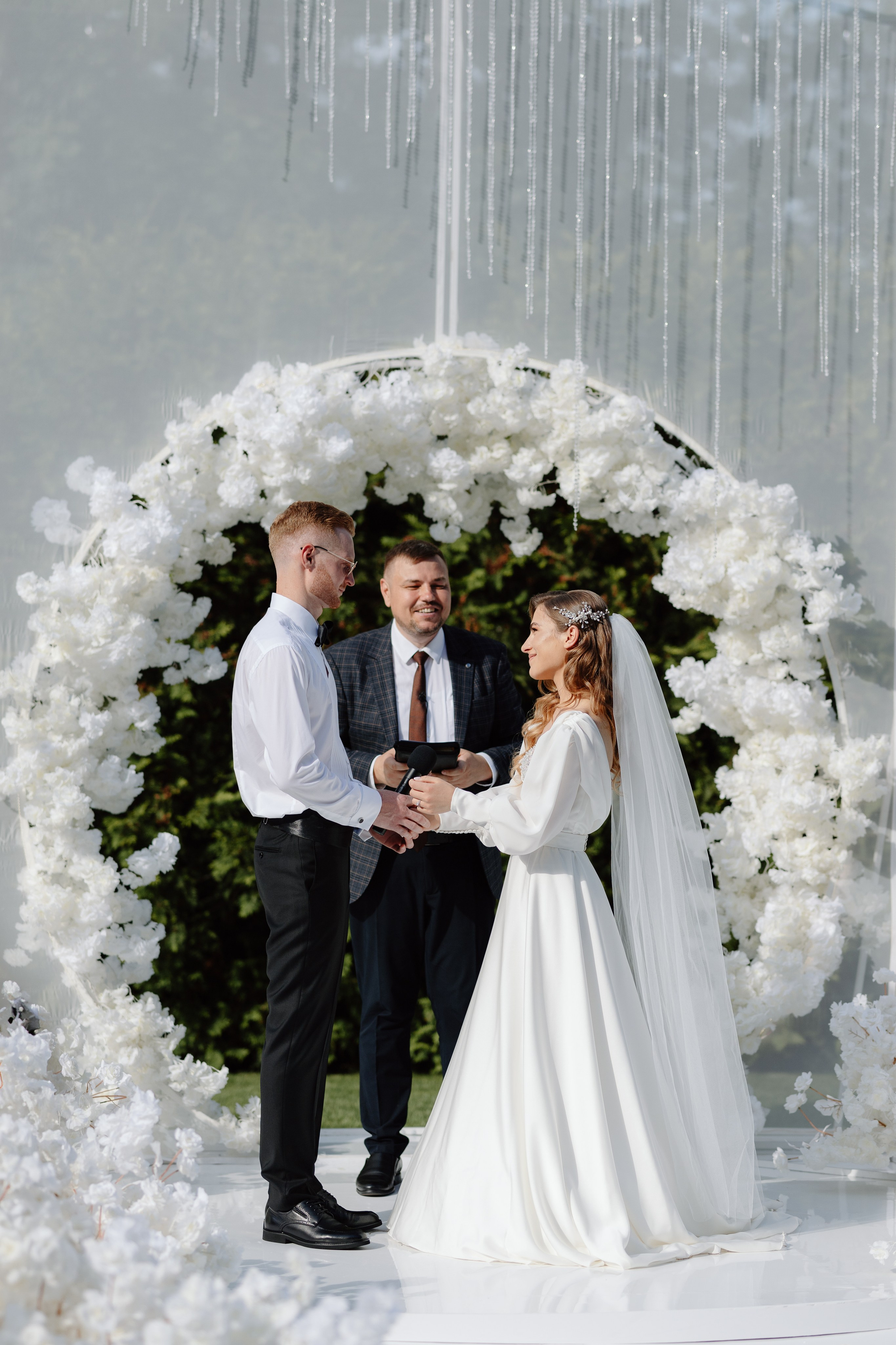 Corina & Dumitru. Main