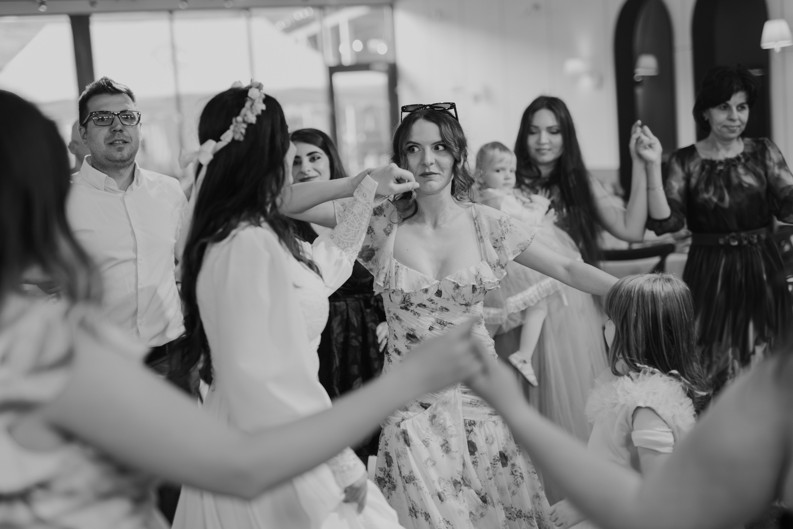 Flori & Cosmin. Main