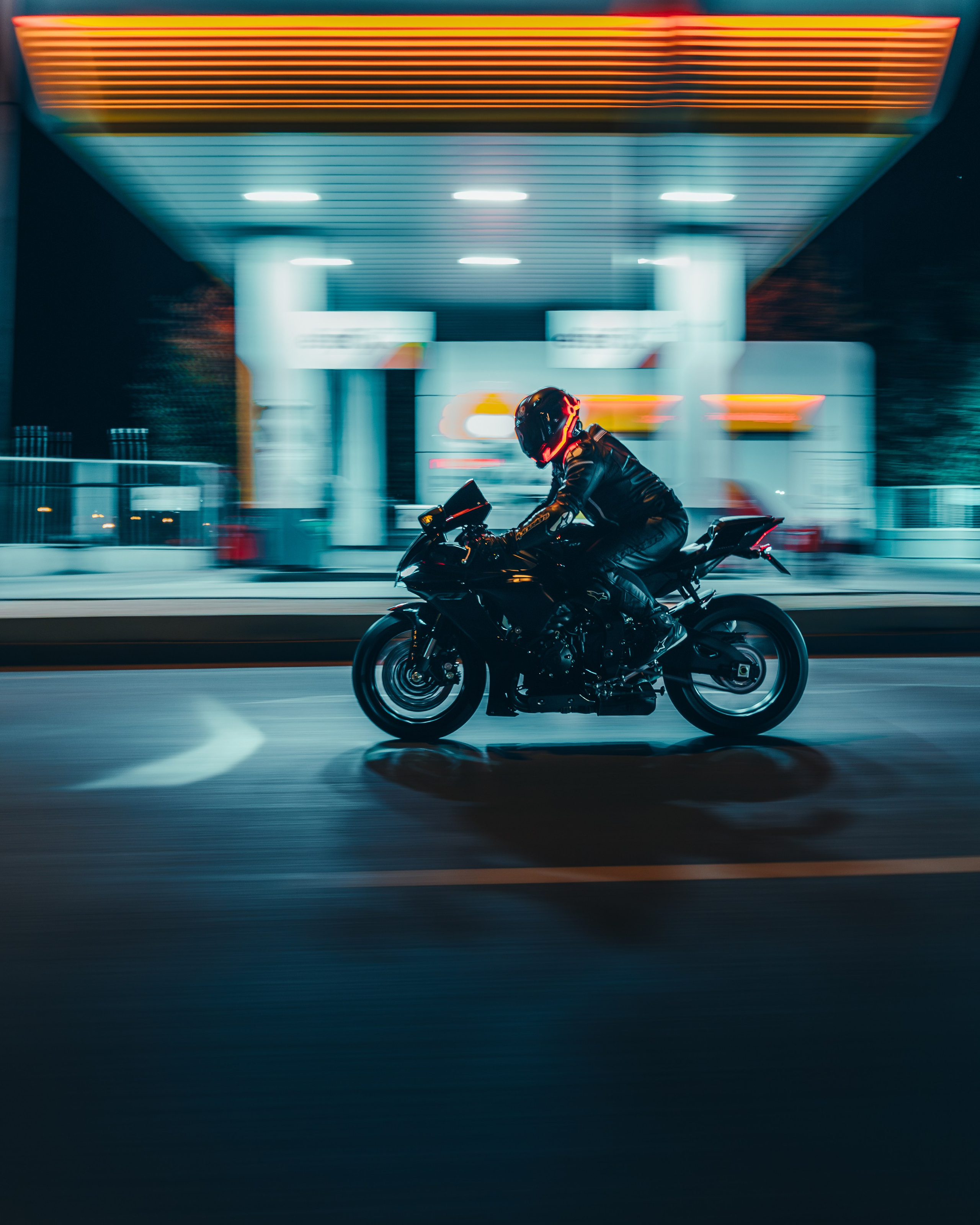 G E O R G E. Bspander