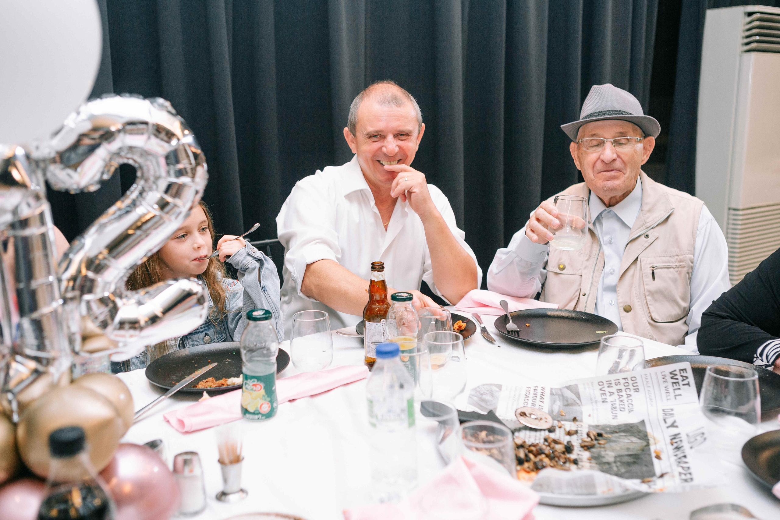 PARTY WITH FRIENDS. Https://shi-photo.com/