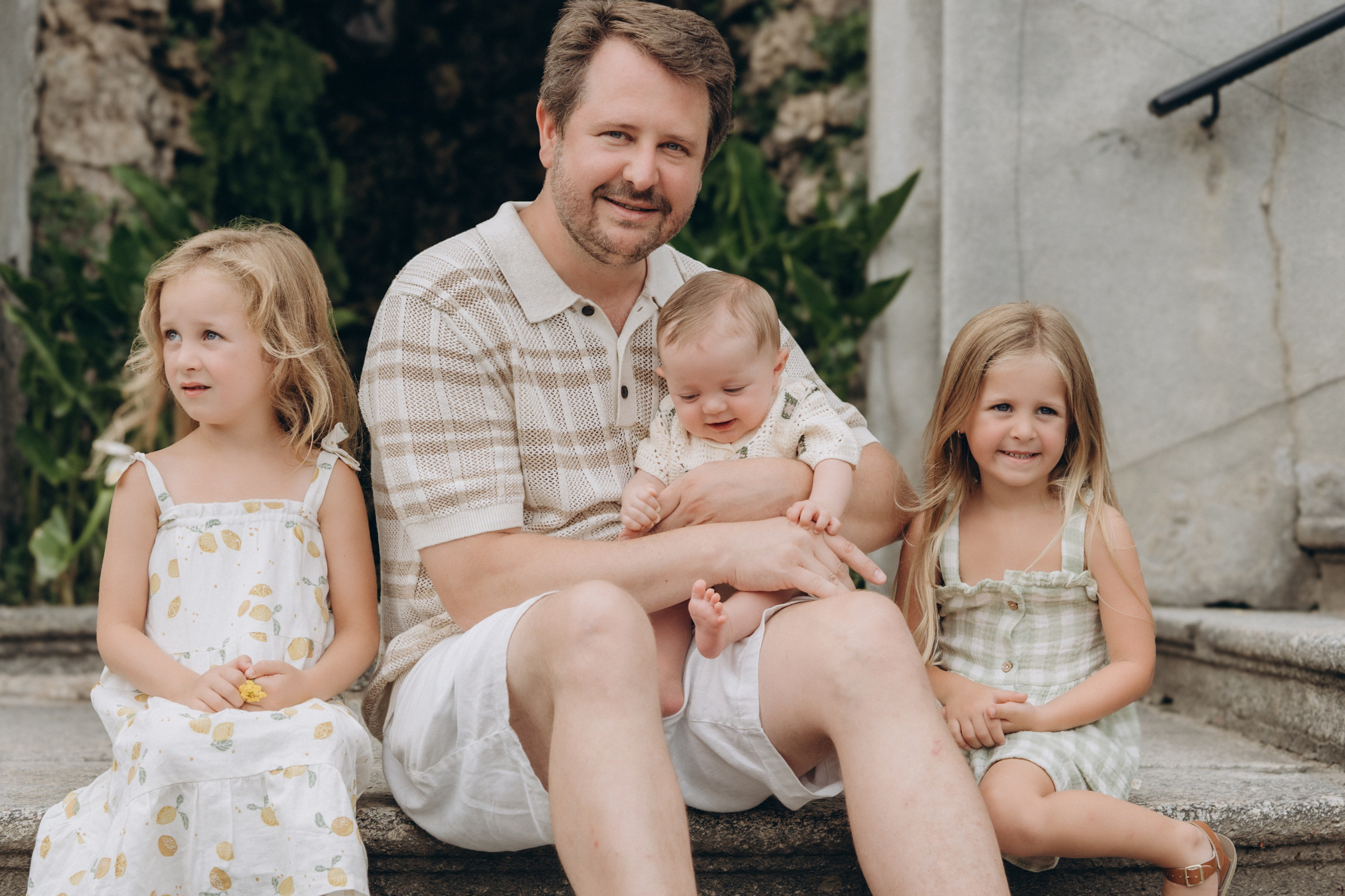 Family moments in Como Lake. PHOTOGRAPHER IN ITALY