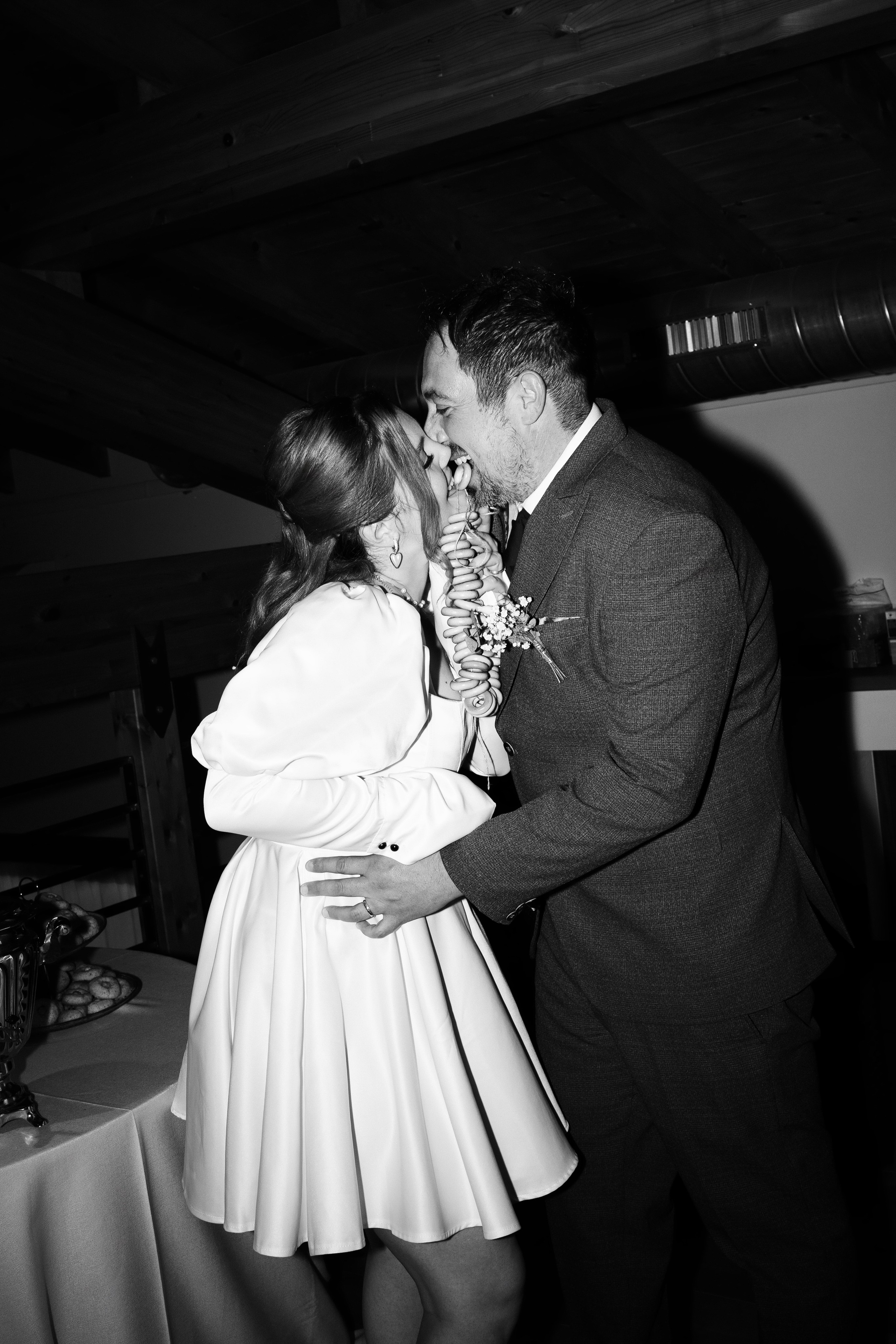 Autumn Wedding in the Vineyards of Piedmont, Italy — Kristina and Daniele. Liza Bizzaro — Italy Wedding, Love Story & Portrait Photographer in Milan, Turin, Piedmont and Across Italy