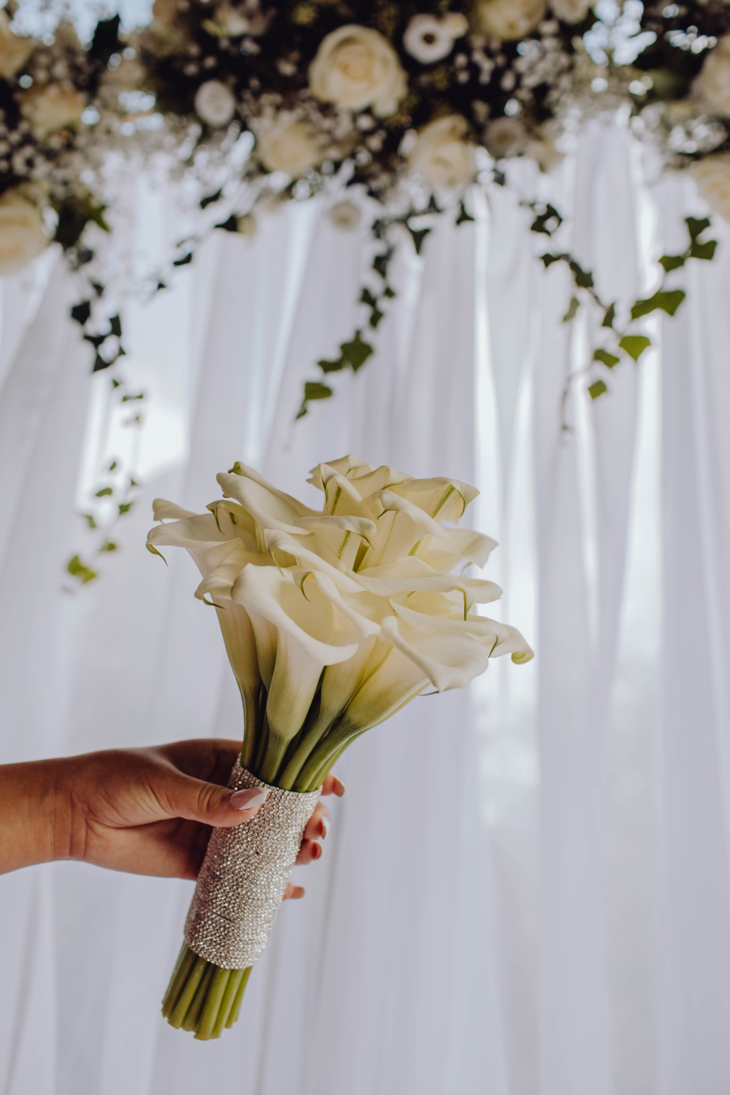 Liviu & Simona. Wedding & couple photographer from Romania Rut Vetan