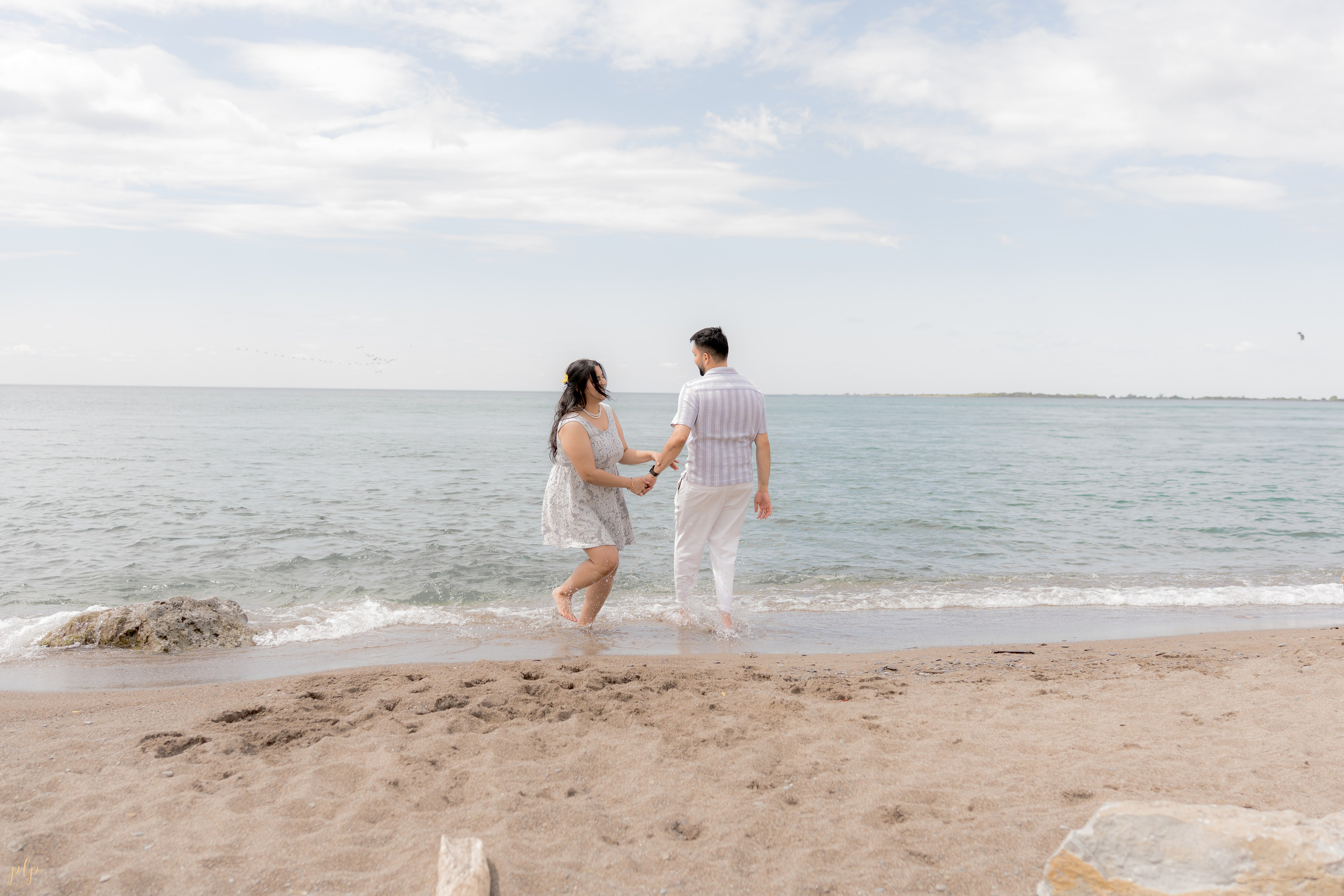 Dhairya and Krupali. Wedding Photographers and Filmmakers