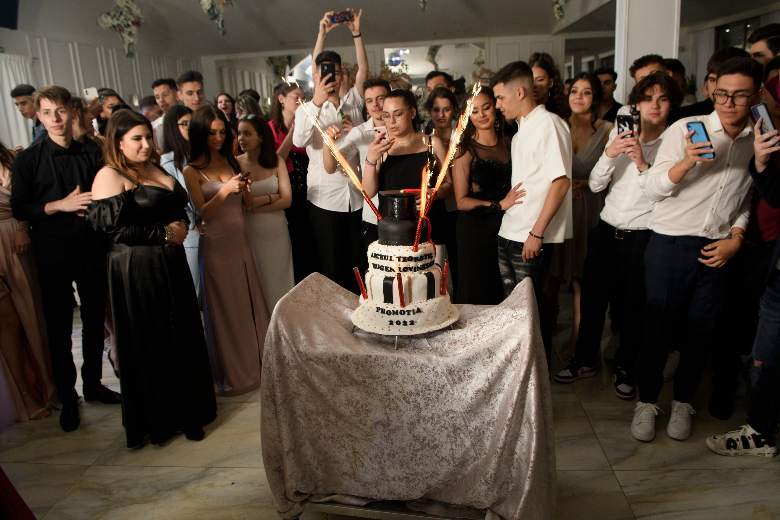 Bal Absolvire Liceul Lovinescu - Portofino. MDimaFotoStudio. Fotograf de nuntă, evenimente private și de familie