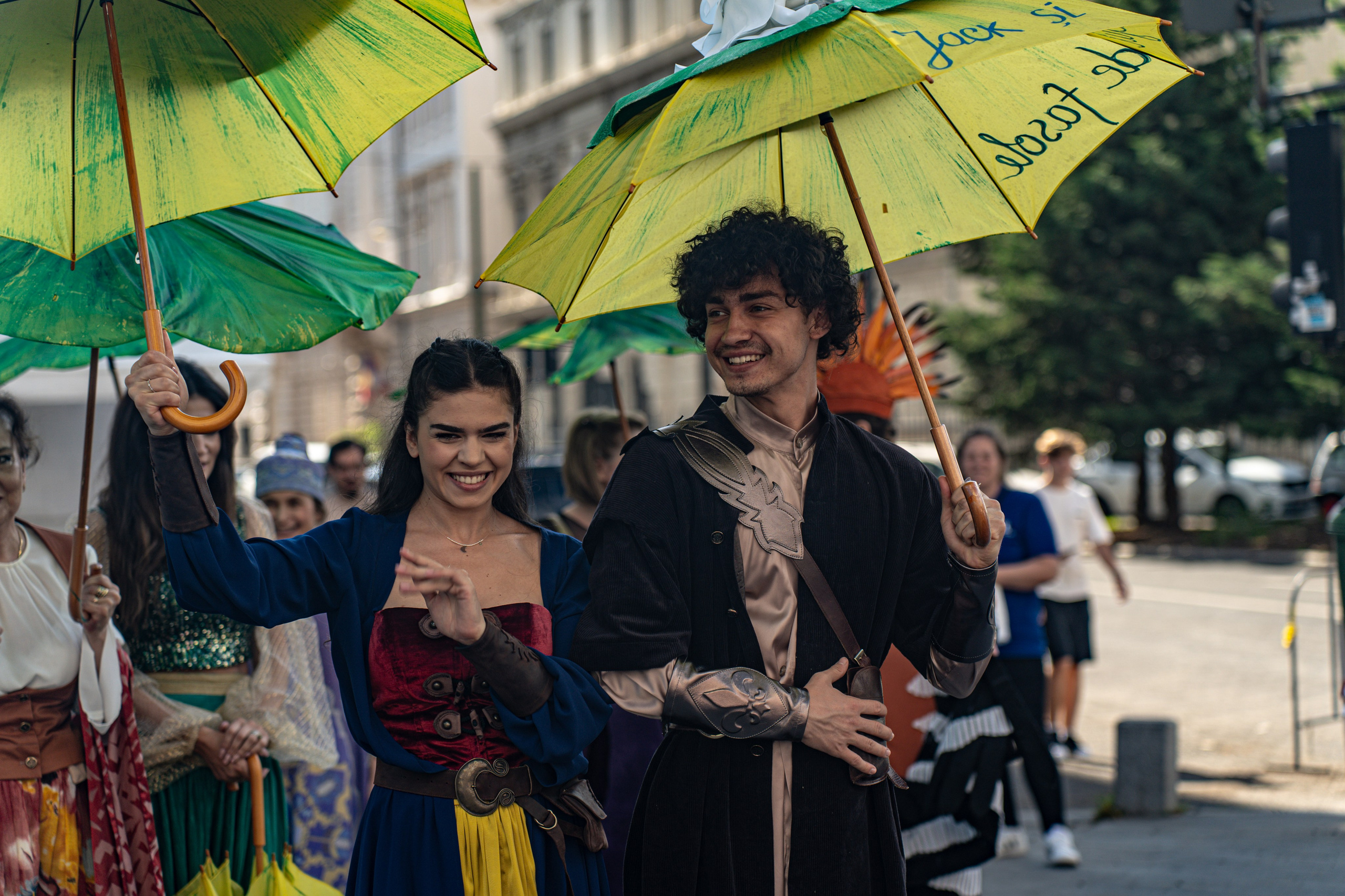 Parada Costumelor Teatru- Calea Victoriei 2024. Bycristinaciobanu