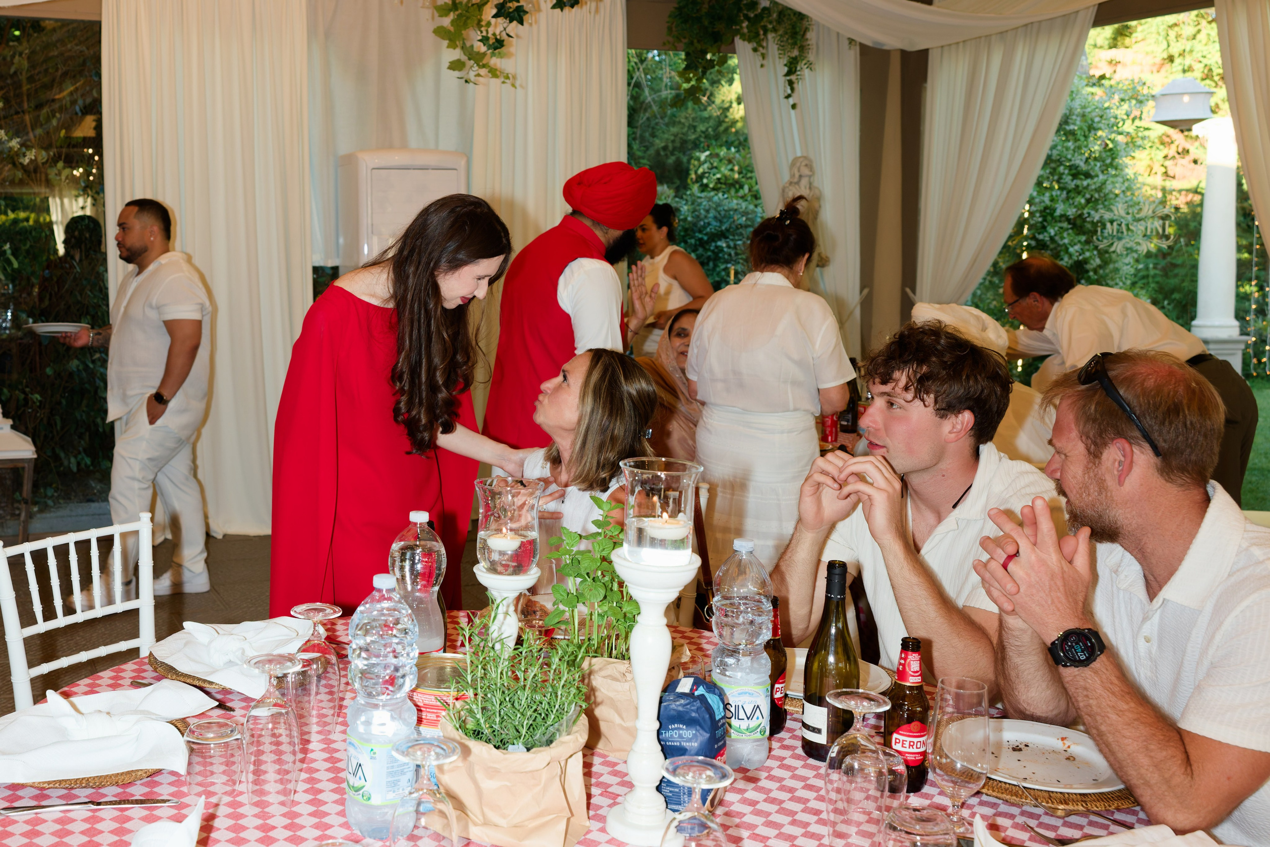 Pizza Party at Tenuta Massini, Florence, Italy. Destination Wedding Photographer — Nikita Burtsev