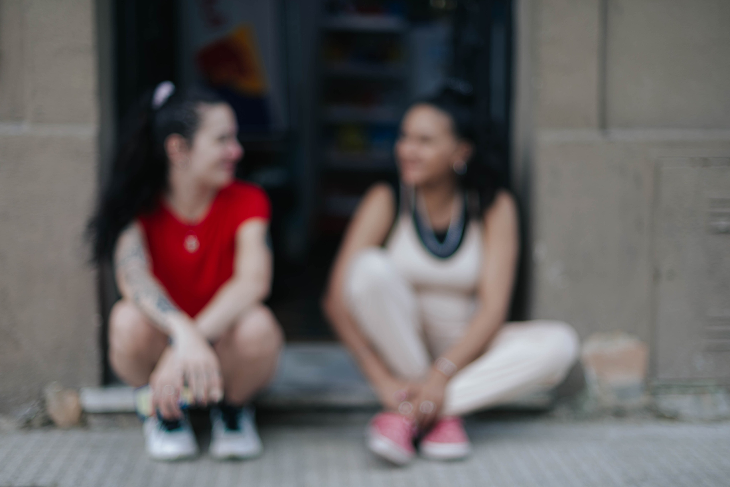 Docdocdoc. 15 strangers. Photographer @elmirkami in the city of Buenos Aires