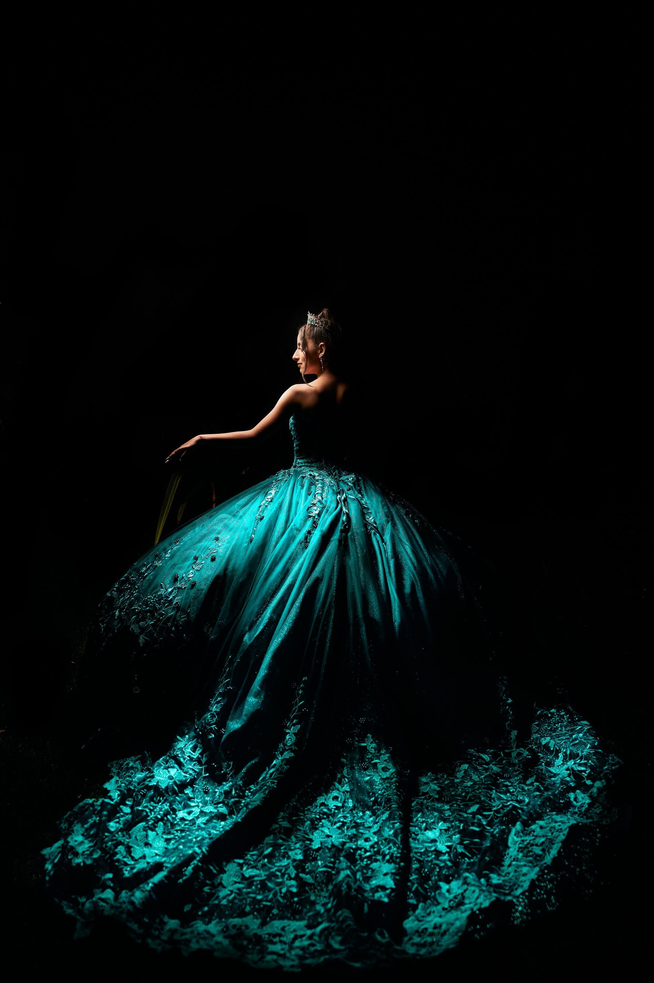 Mis 15 | Sesiones de Fotografía Modernas. Wedding Photography & Videography by ZZ Hendrick | Capturing Your Love Story in Colombia & USA