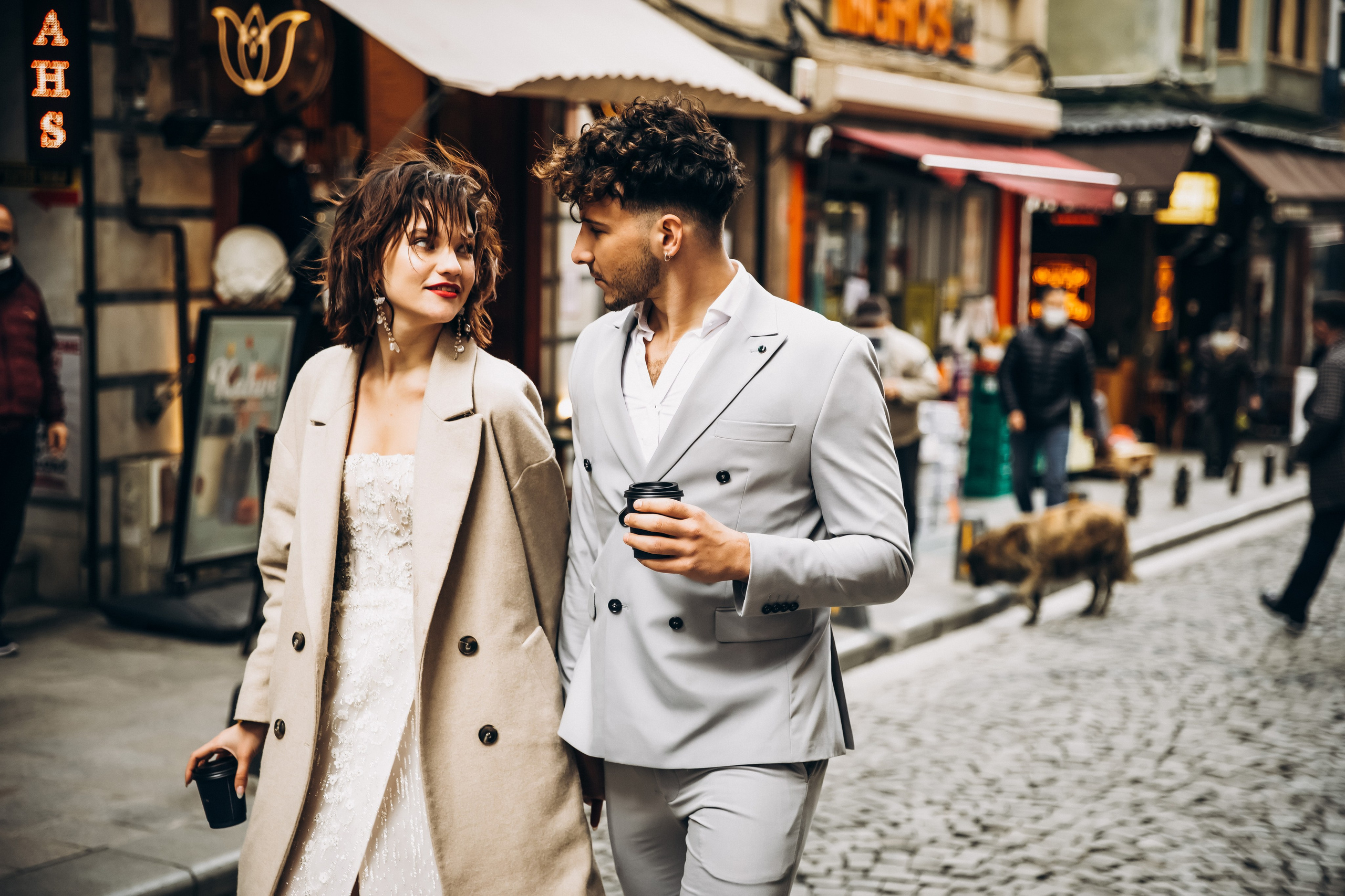 Romantic seaside wedding photos on the Bosphorus – photographer Spain and Italy.