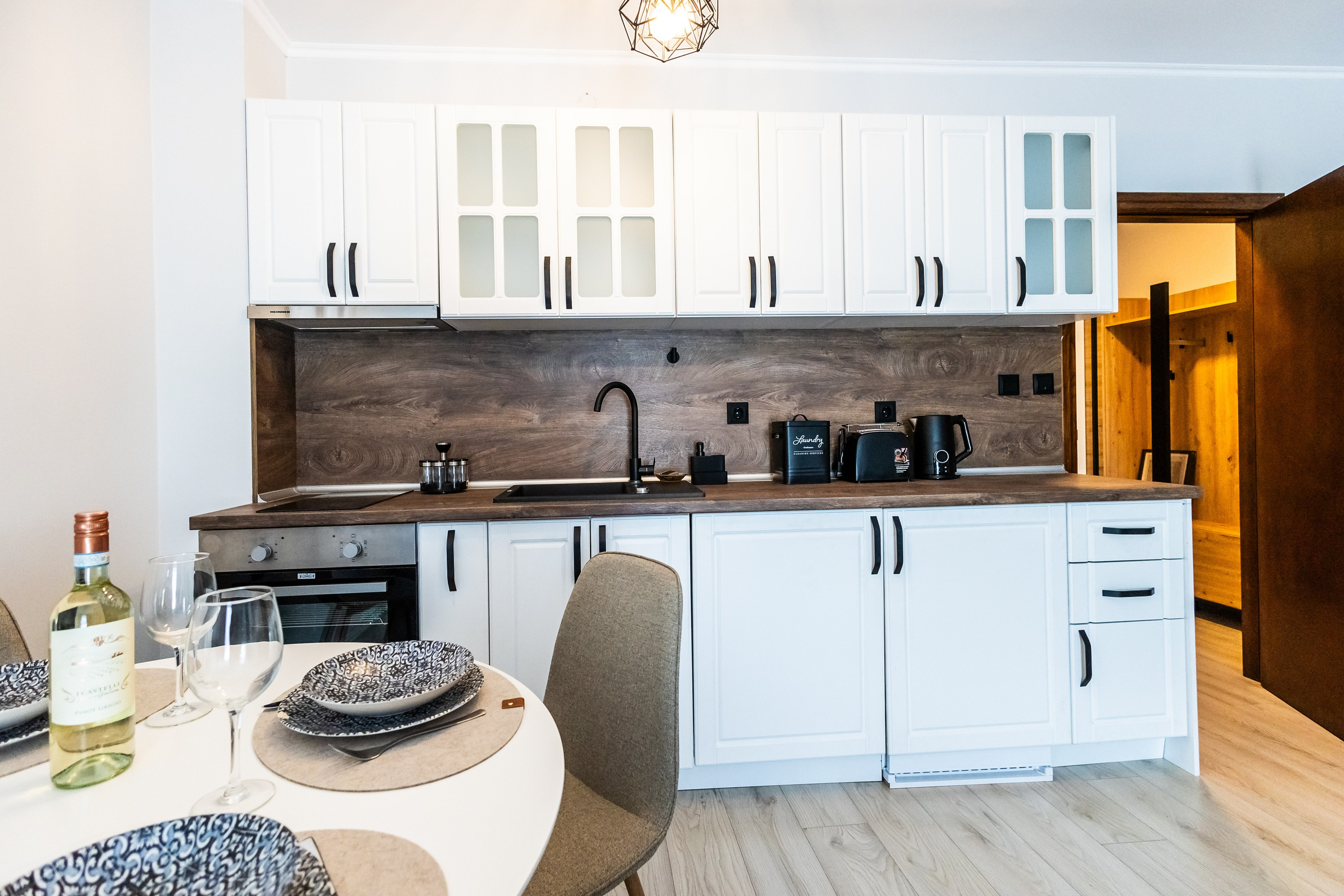 Хотел. Фотограф Ирина Йотова