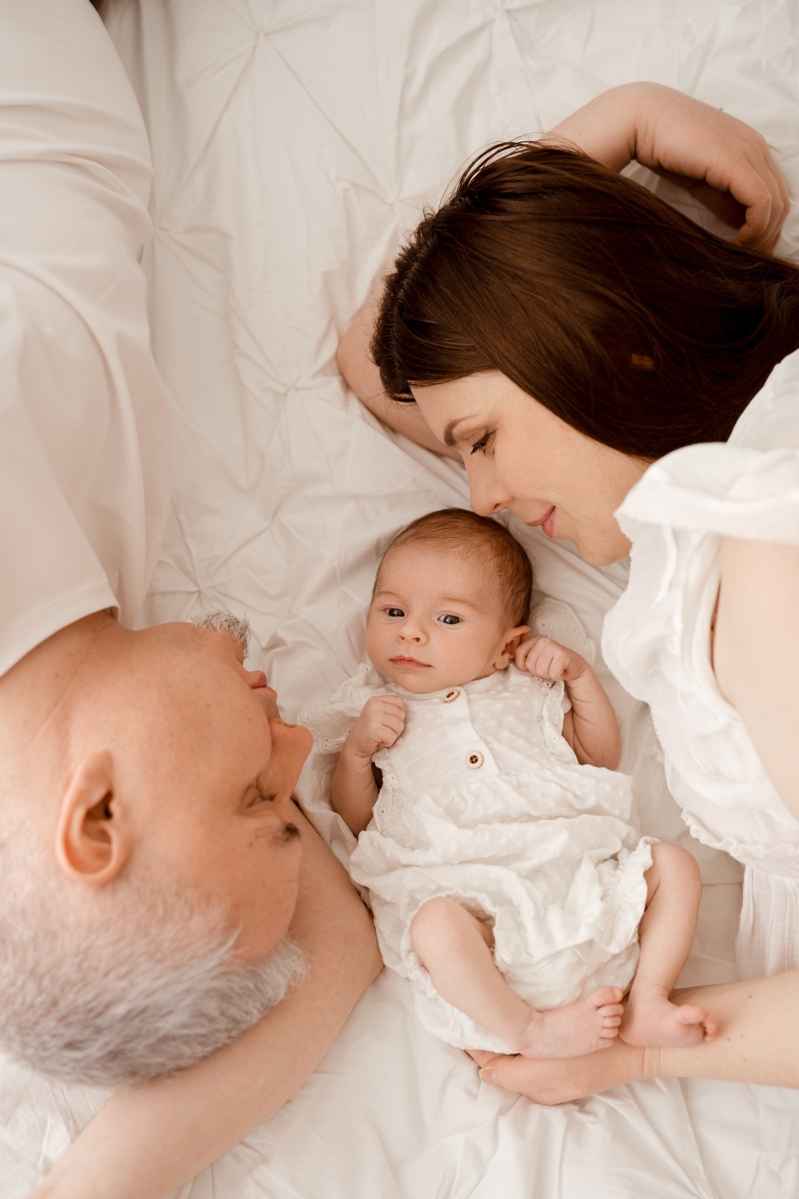 Sesja noworodkowa Emmy. Fotograf Łódź - sesja ciążowa, noworodkowa, dziecięca. Studio w Łodzi
