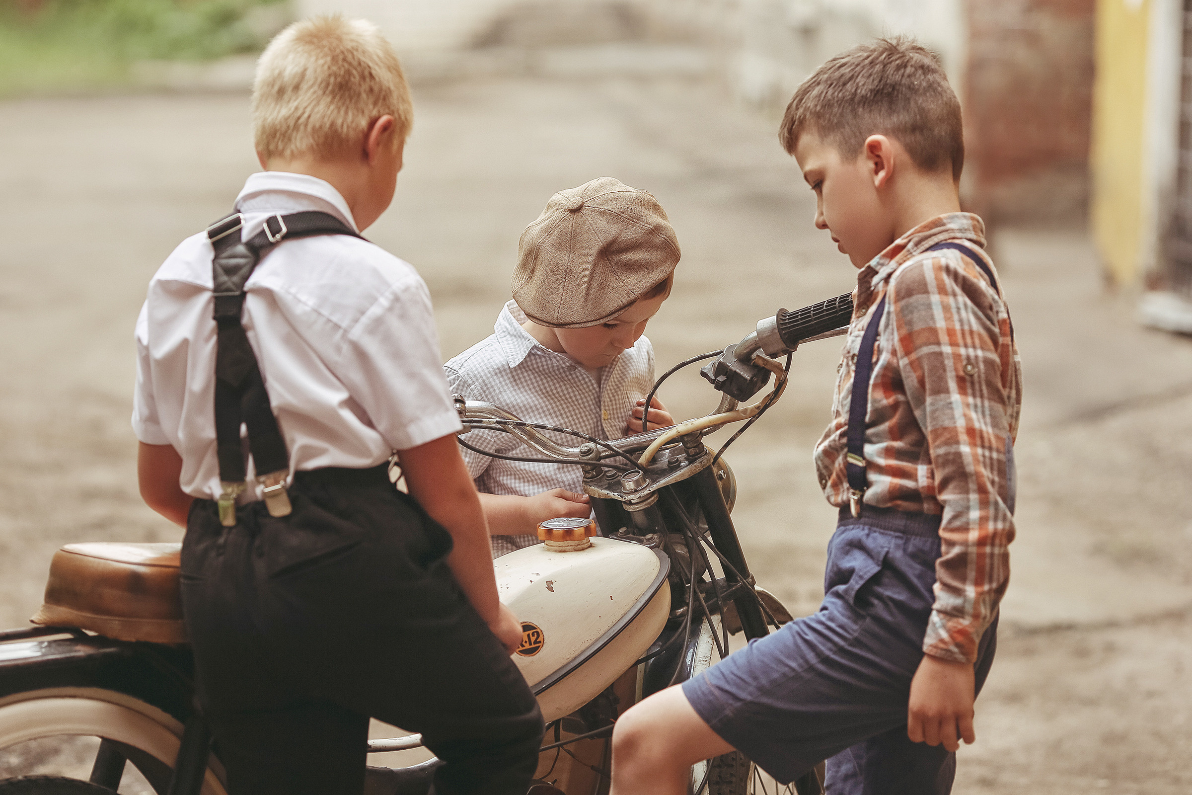 Проект «Ребята с нашего двора». Свадебный, семейный и детский фотограф в Беларуси и за ее пределами
