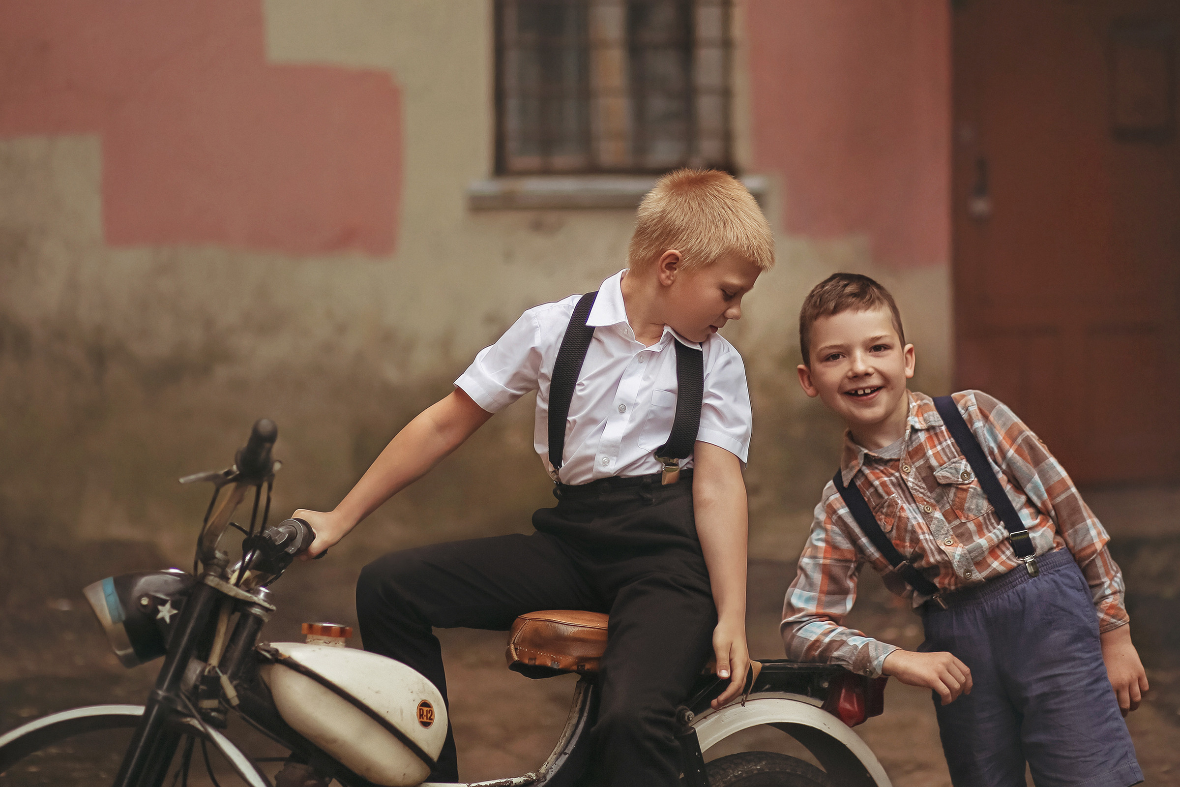 Проект «Ребята с нашего двора». Свадебный, семейный и детский фотограф в Беларуси и за ее пределами
