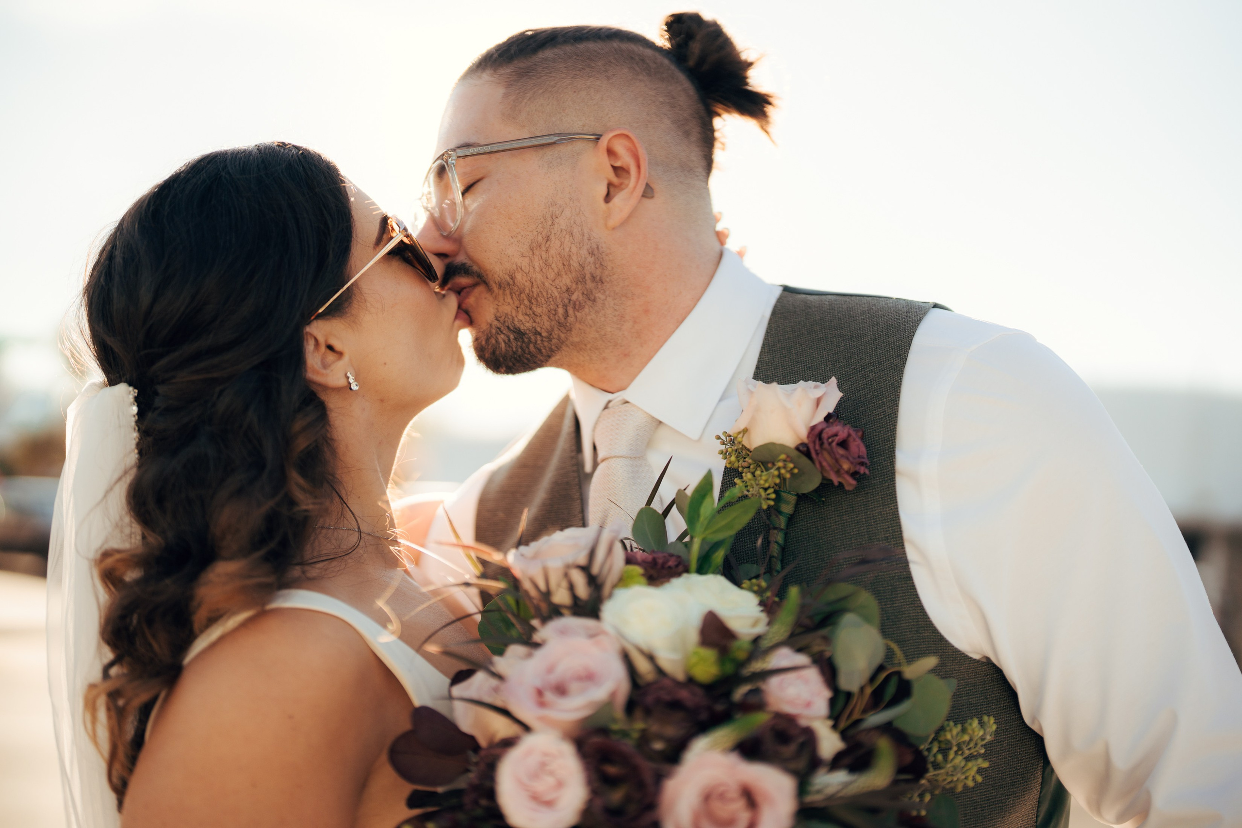 Evan&Jessica. Wedding & elopement photographer Viktoriya Kravtsov. Las Vegas