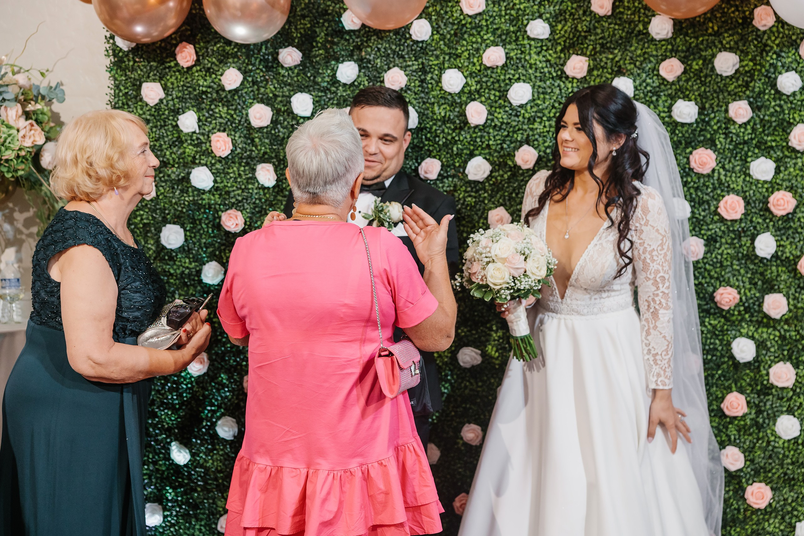 31.08.2024 Wedding. Wedding family event photographer in Chicago Nick Yushevich