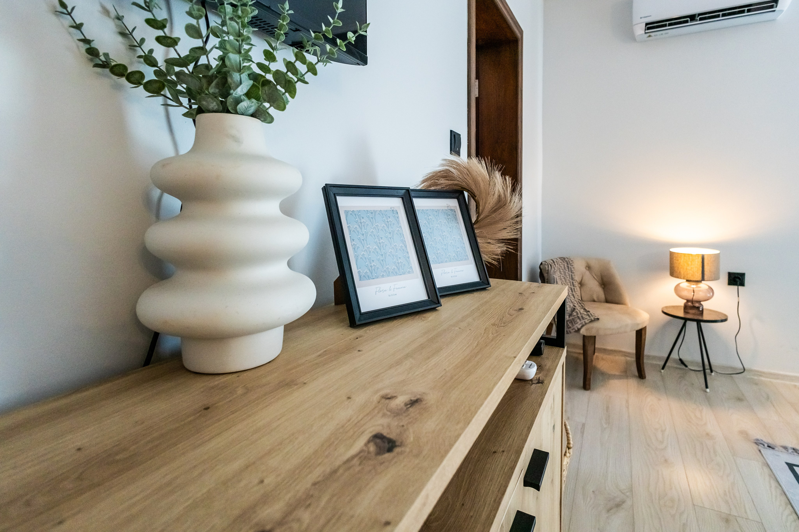 Хотел. Фотограф Ирина Йотова