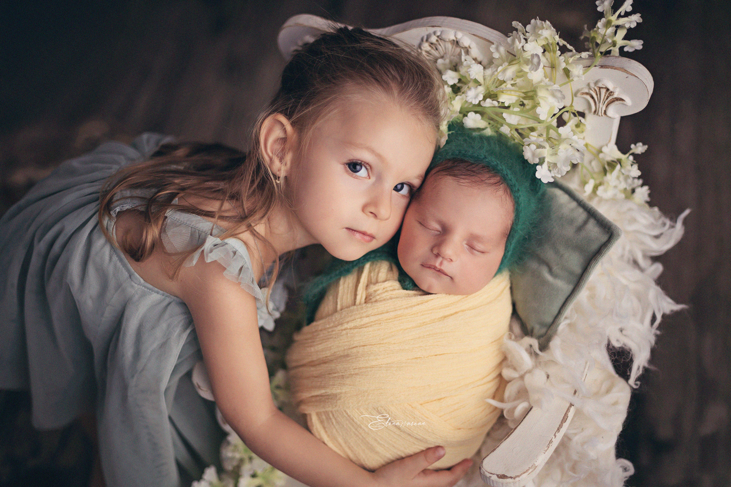 Şedinţe Newborn - Primele amintiri cu bebeluşul tău. Elena Mascan – Fotograf newborn, maternitate, portret, smash the cake & branding personal | La Femme Studio Photograpy|Constanţa