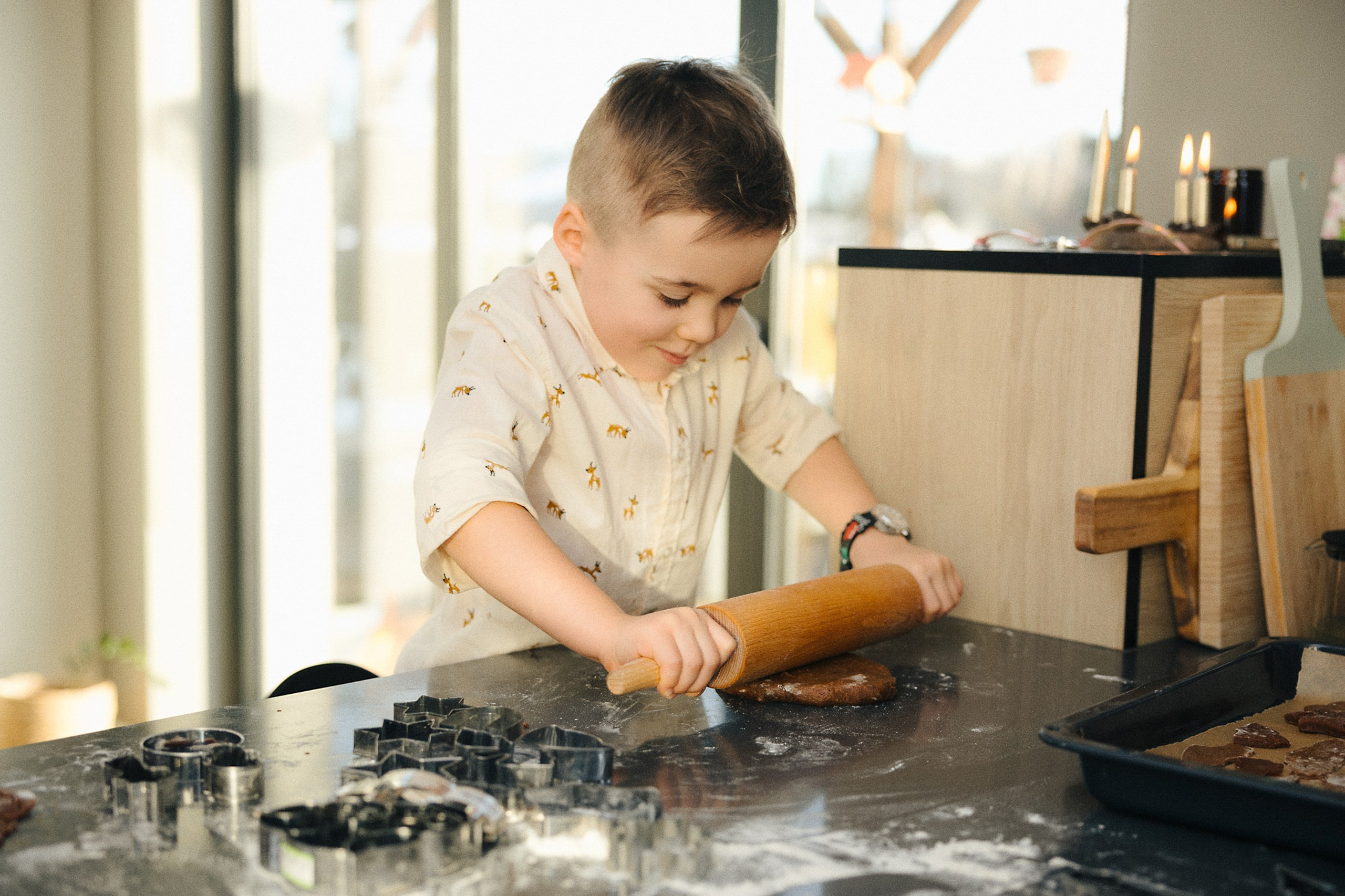 Christmas and New Year photo sessions in Riga, Latvia in studio. Evgeny Timofeyev | Wedding & Content photographer and videographer