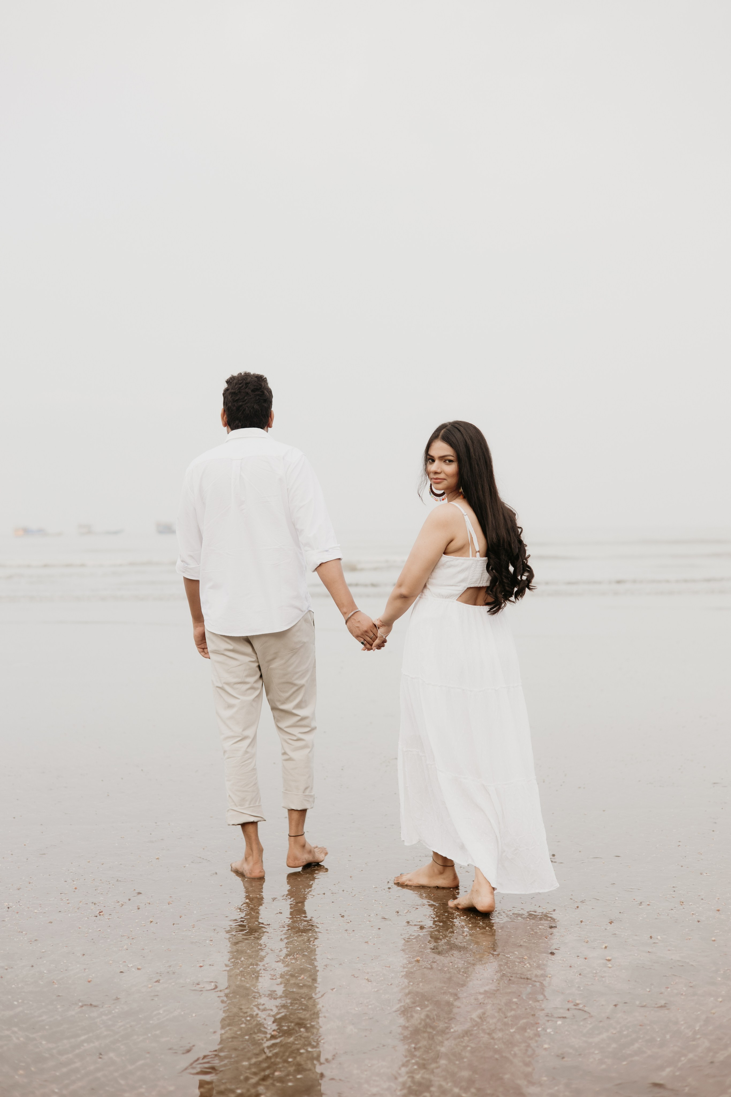 COUPLE SESSIONS. Love Emotions Weddings