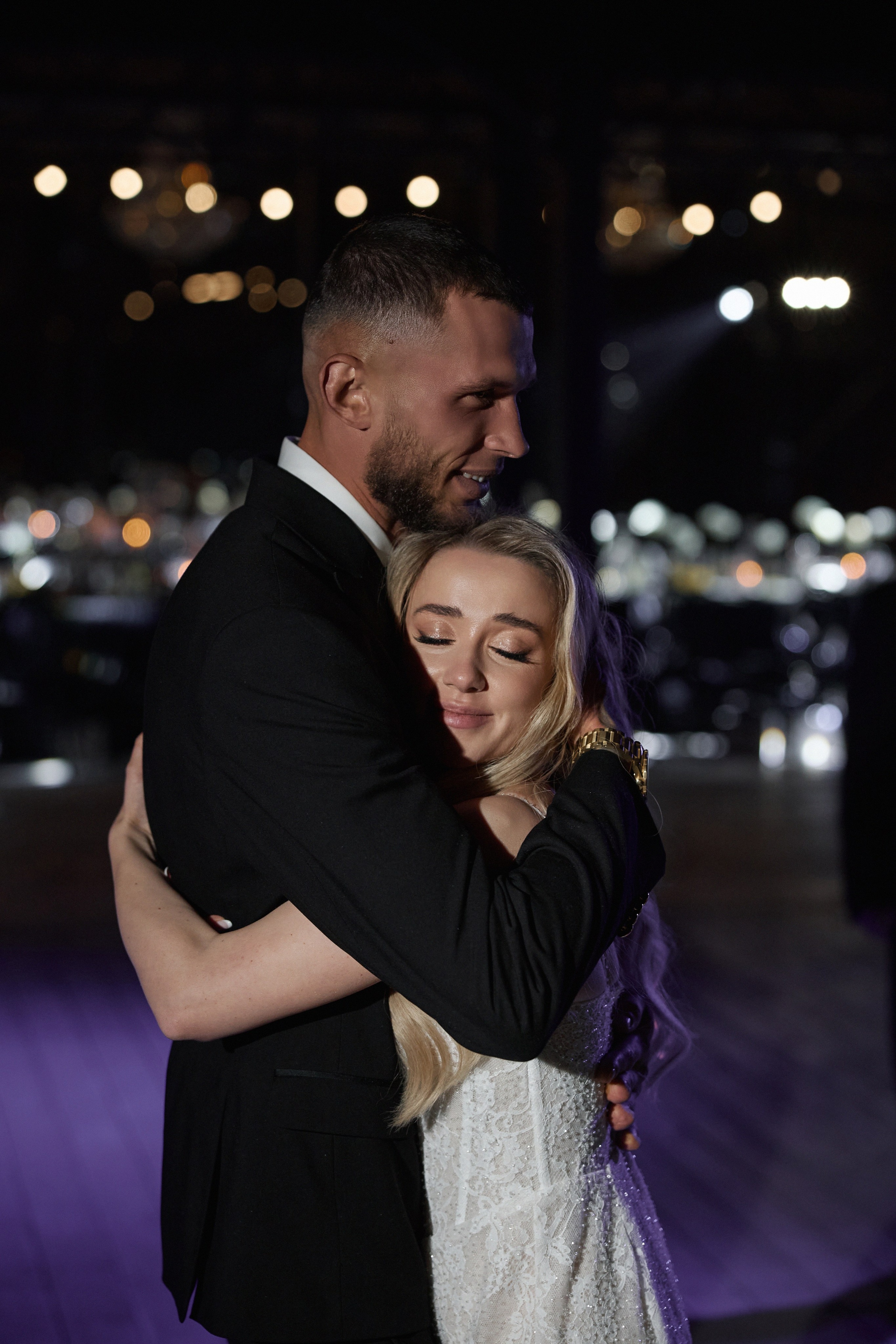 Natalia & Roman. Dworek przy lesie. Fotograf ślubny i rodzinny w Krakowie Yana Klymova
