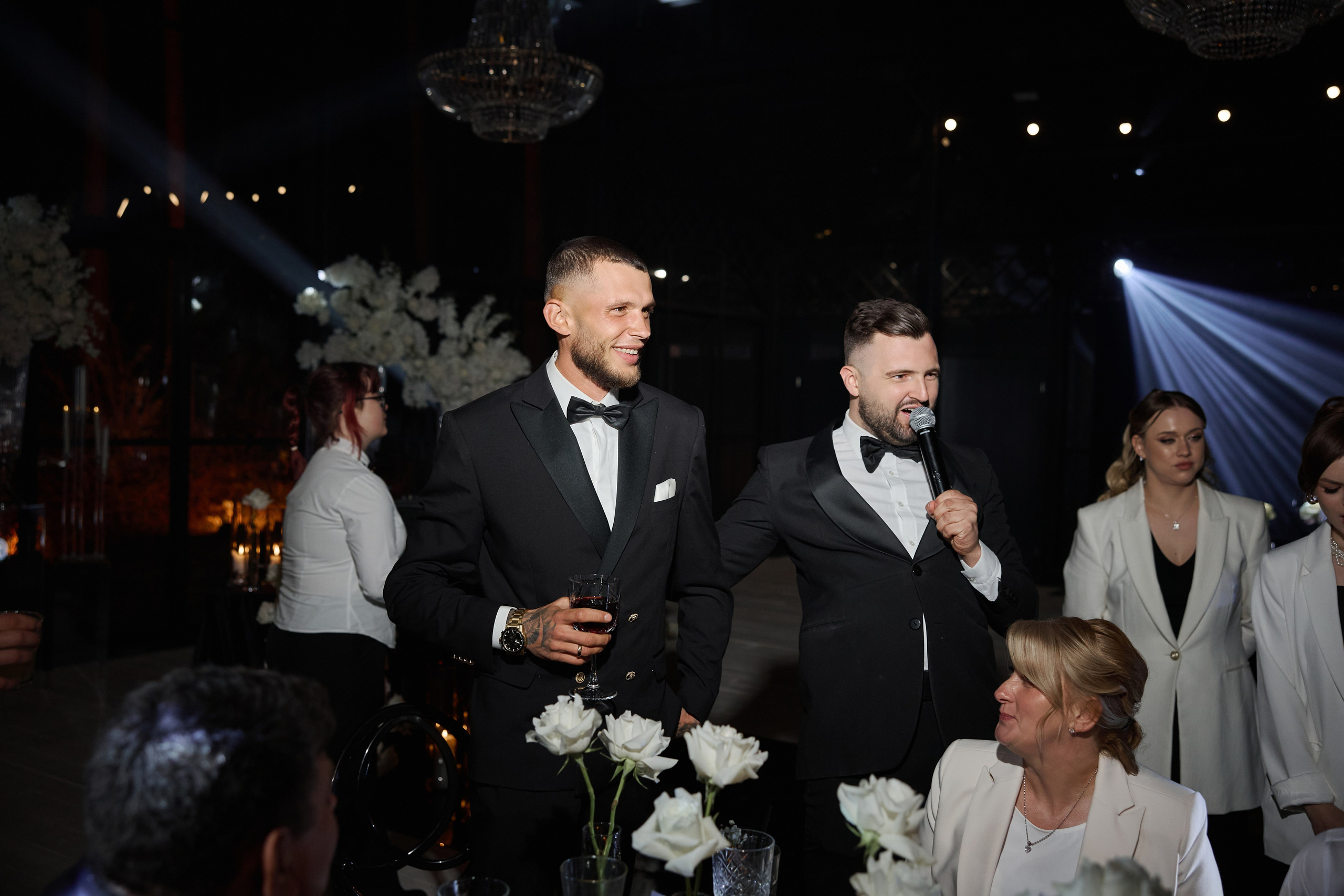 Natalia & Roman. Dworek przy lesie. Fotograf ślubny i rodzinny w Krakowie Yana Klymova
