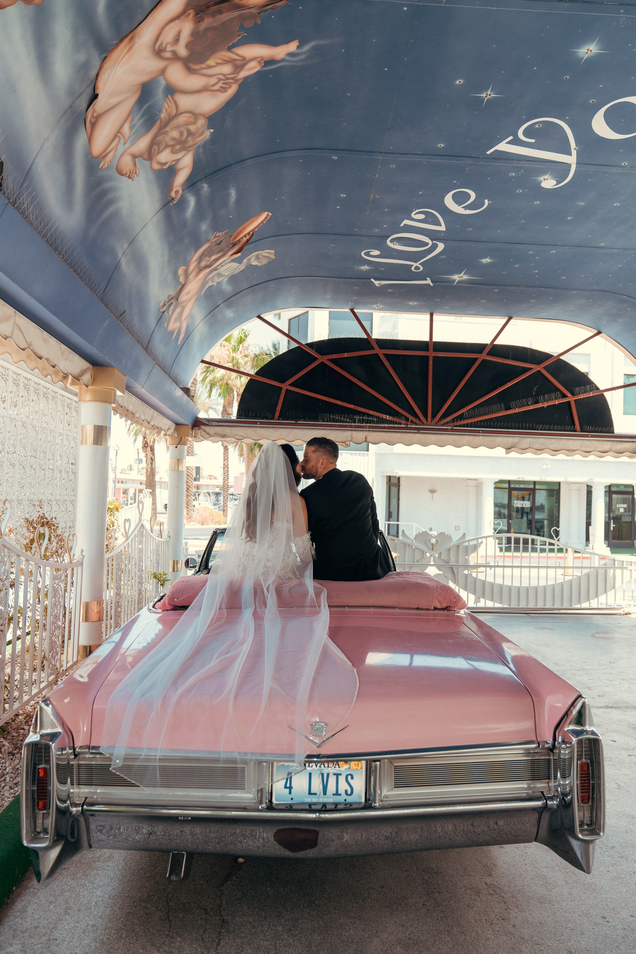 Sara&John. Wedding & elopement photographer Viktoriya Kravtsov. Las Vegas