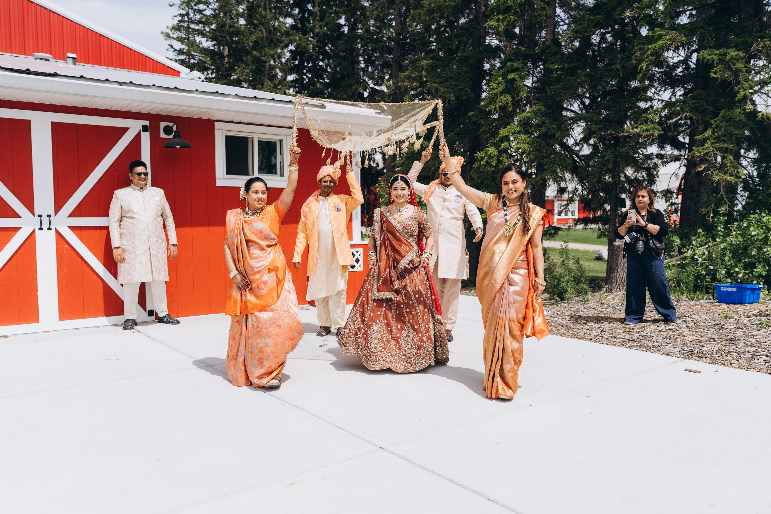 Jackie & Bindi. Calgary Wedding & Lifestyle Photographer — Yevhen Polishchuk